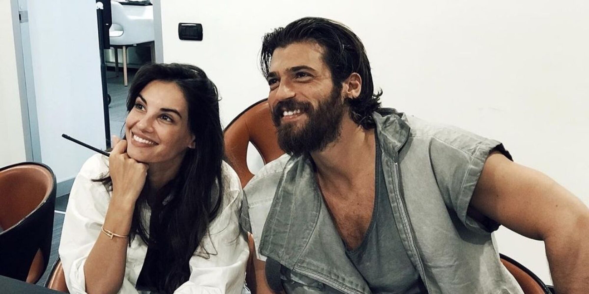 Can Yaman y su beso más esperado con Francesca Chillemi