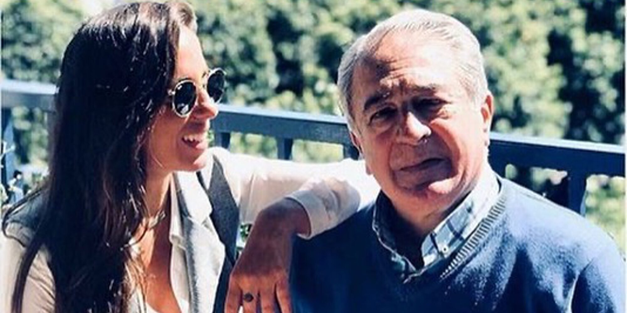 Anabel Pantoja no se separa de su padre en el hospital y saca la cara por Omar Sánchez