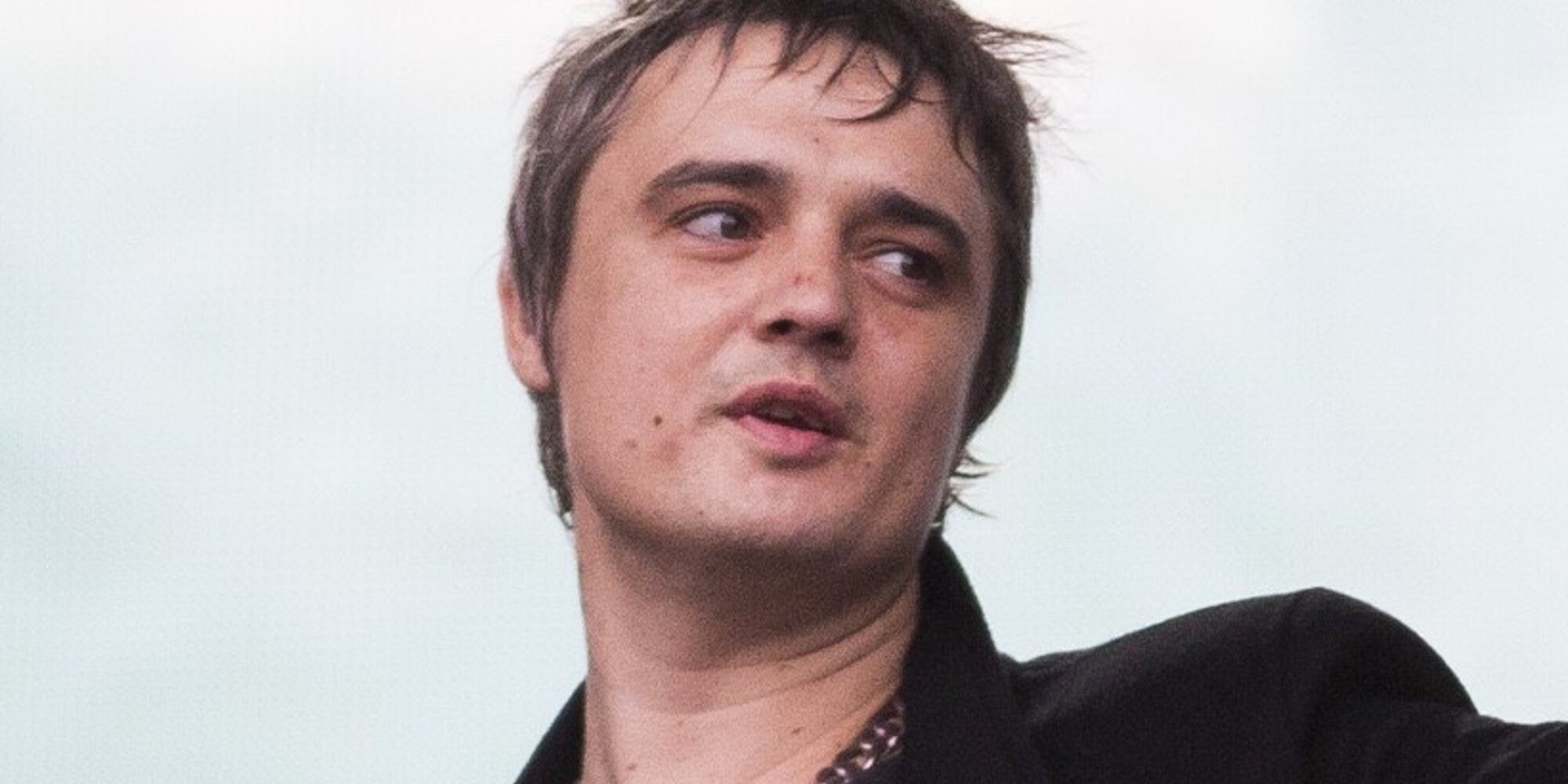 Pete Doherty, exnovio de Kate Moss, estuvo a punto de perder los pies por culpa de su adicción a la heroína