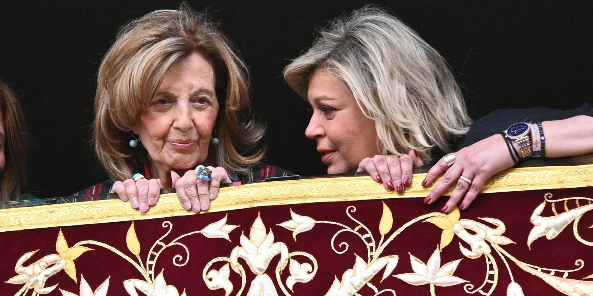 María Teresa Campos y Terelu Campos, muy cómplices disfrutando de la Semana Santa malagueña tras dos años de parón