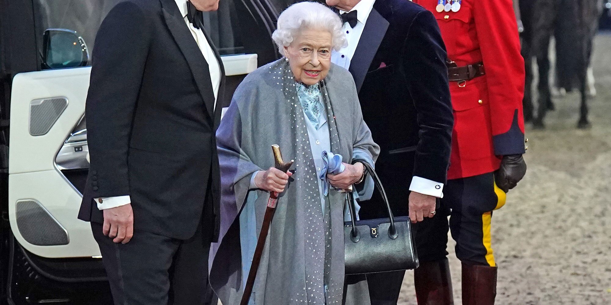 La emoción de la Reina Isabel en el espectáculo ecuestre en su honor con recuerdo al Duque de Edimburgo