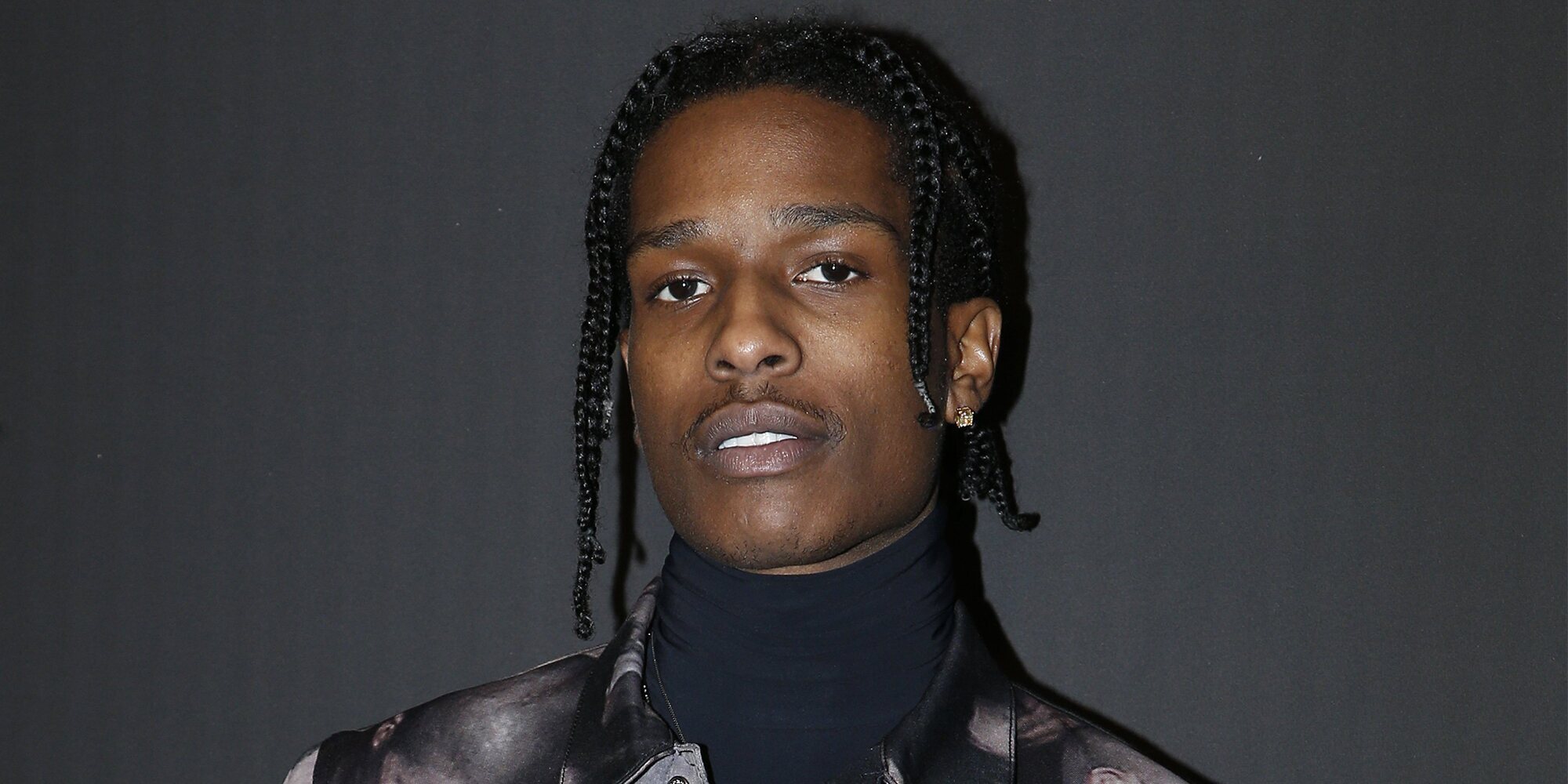 Encuentran armas en casa de ASAP Rocky, novio de Rihanna, tras ser detenido como sospechoso de un tiroteo