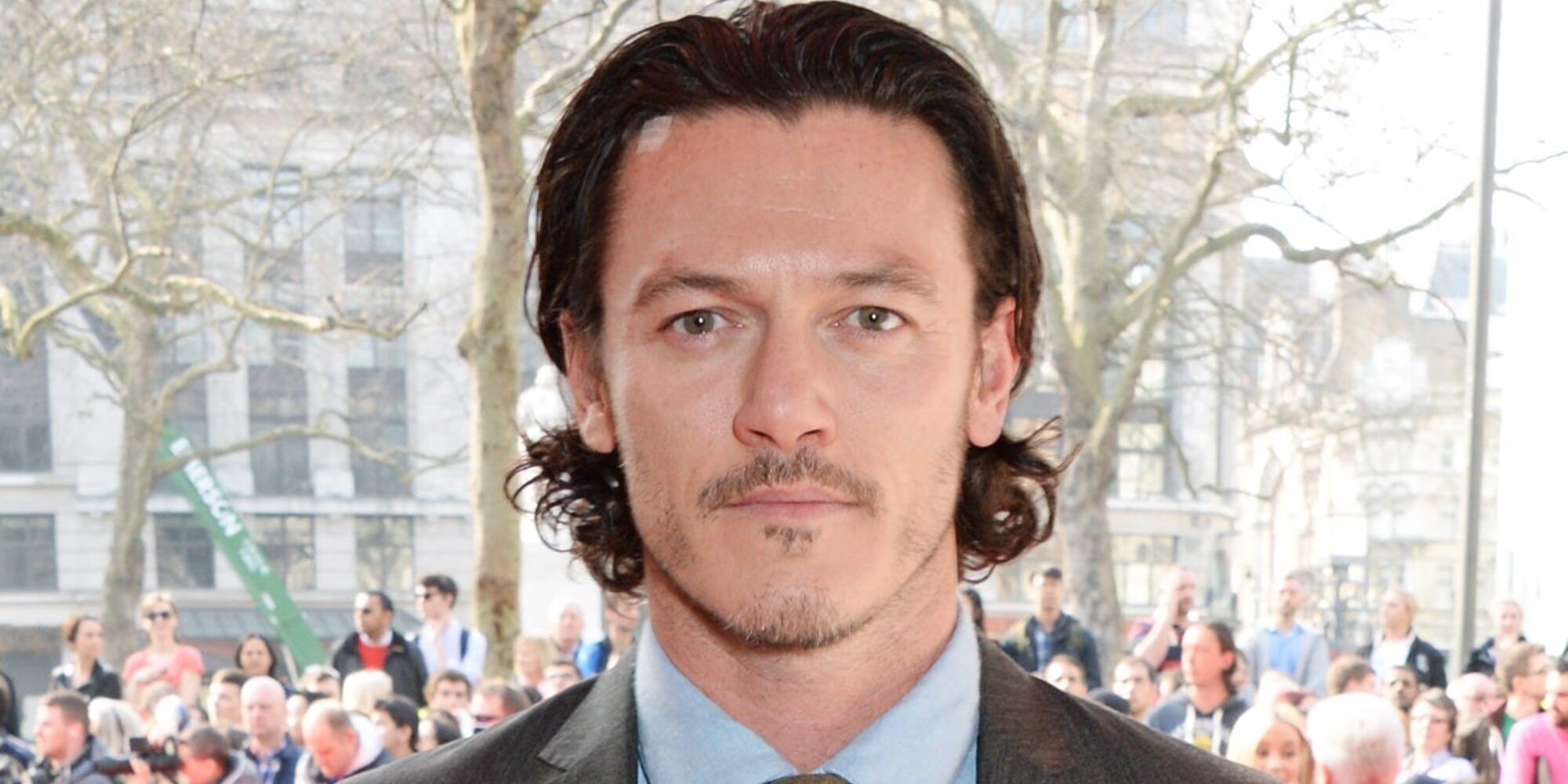 Luke Evans vuelve a enamorarse de un español: Así es Fran Tomás, el diseñador gráfico que ha conquistado al actor