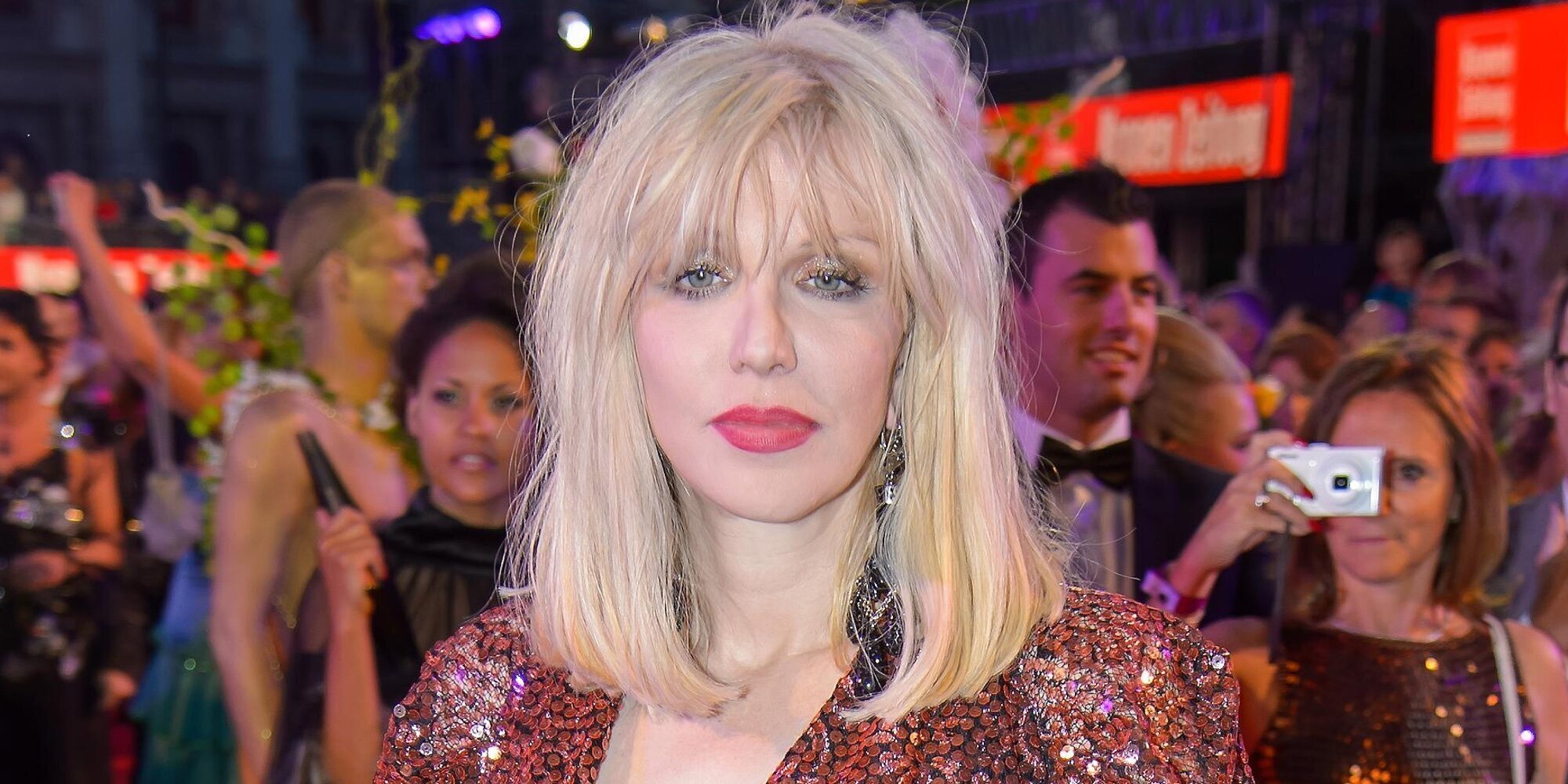 Courtney Love confiesa que Johnny Depp le salvó la vida cuando tuvo una sobredosis en 1995