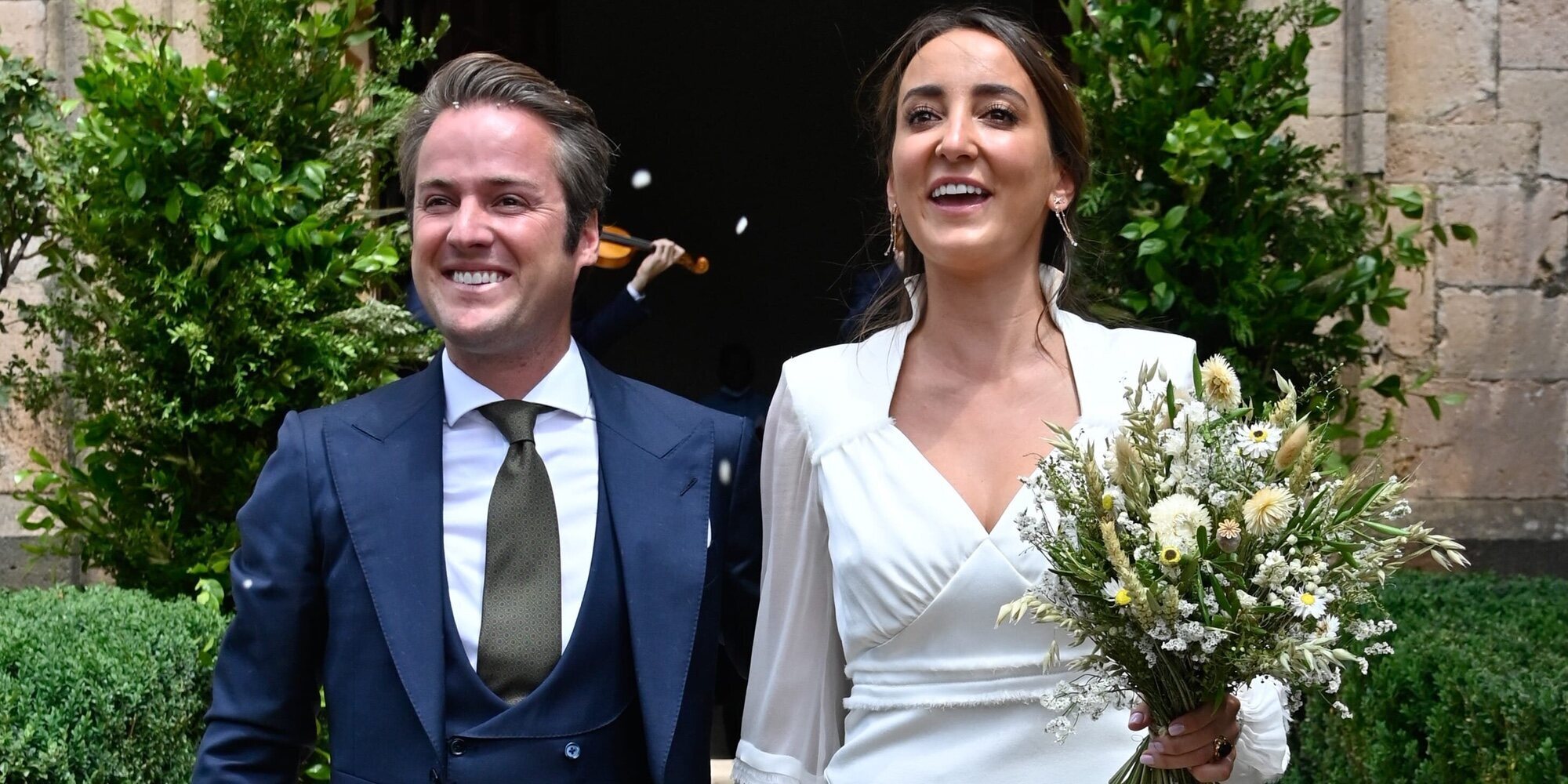 Lucía Pombo se da el 'sí, quiero' con Álvaro López Huerta en una romántica boda rodeada de influencers