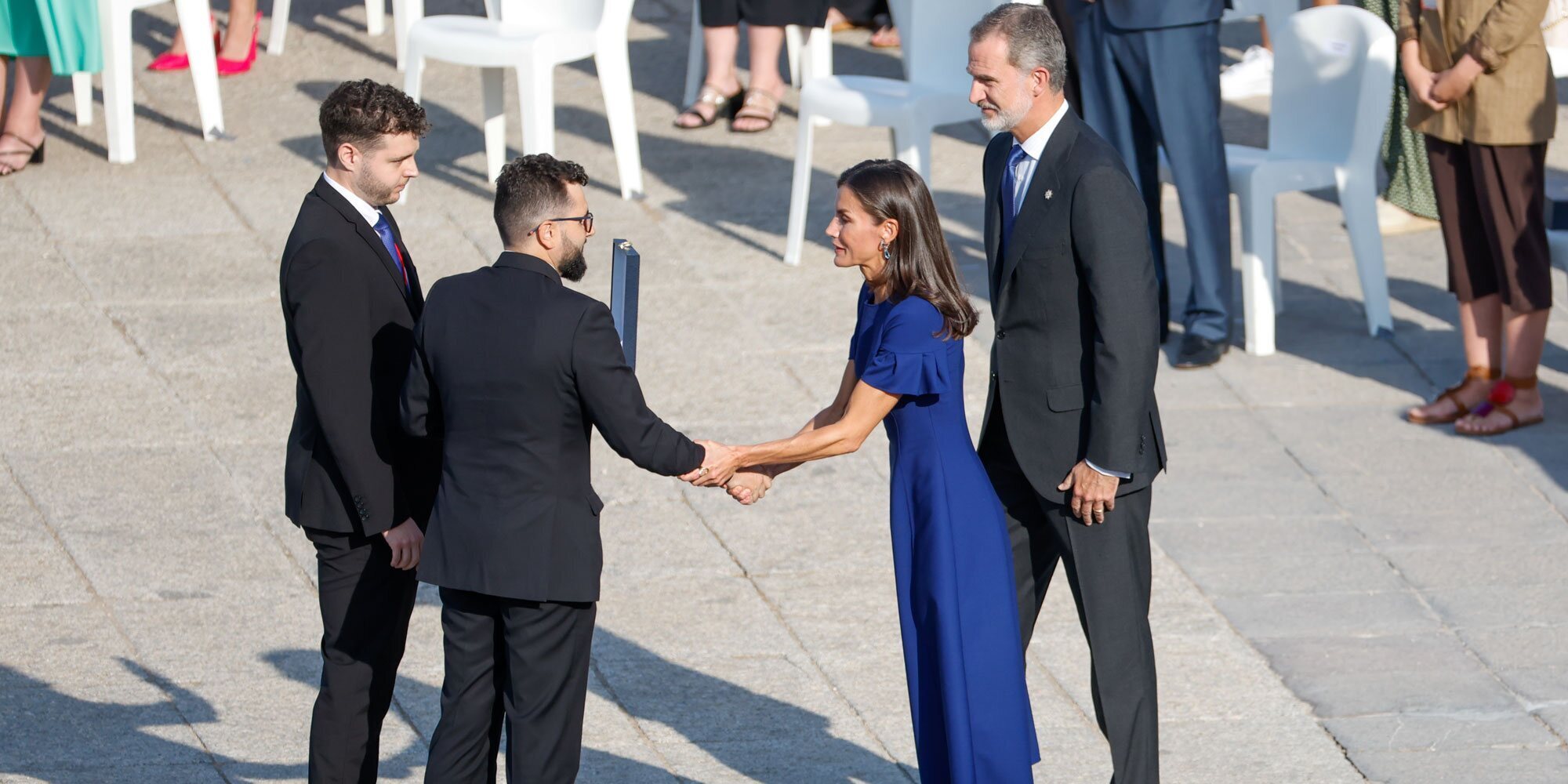 El Homenaje de Estado a las víctimas de la pandemia con los Reyes Felipe y Letizia: condecoraciones y una emotiva actuación