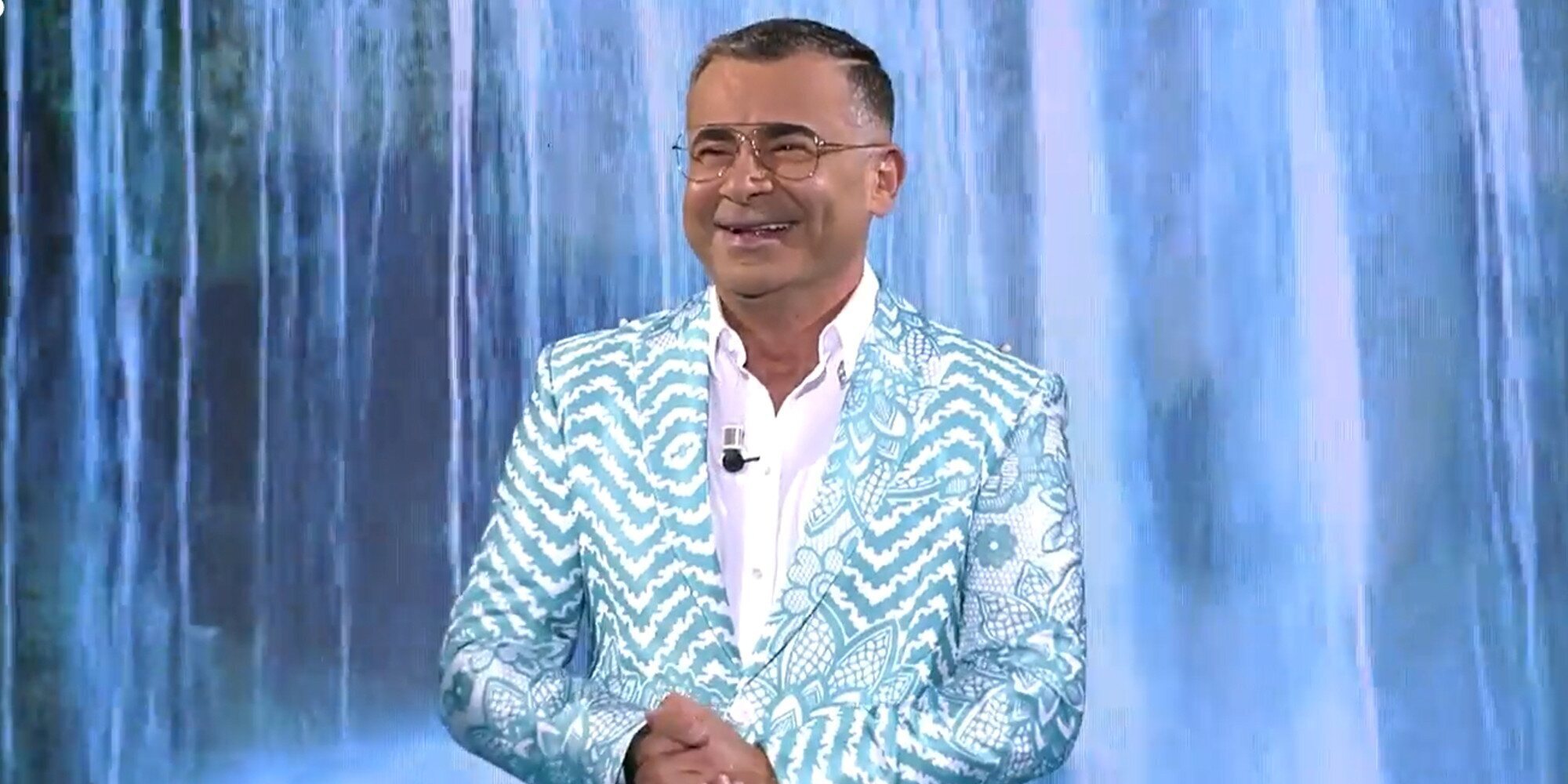 Jorge Javier Vázquez regresa a 'Supervivientes 2022' y se funde en un emotivo abrazo con Ana Luque