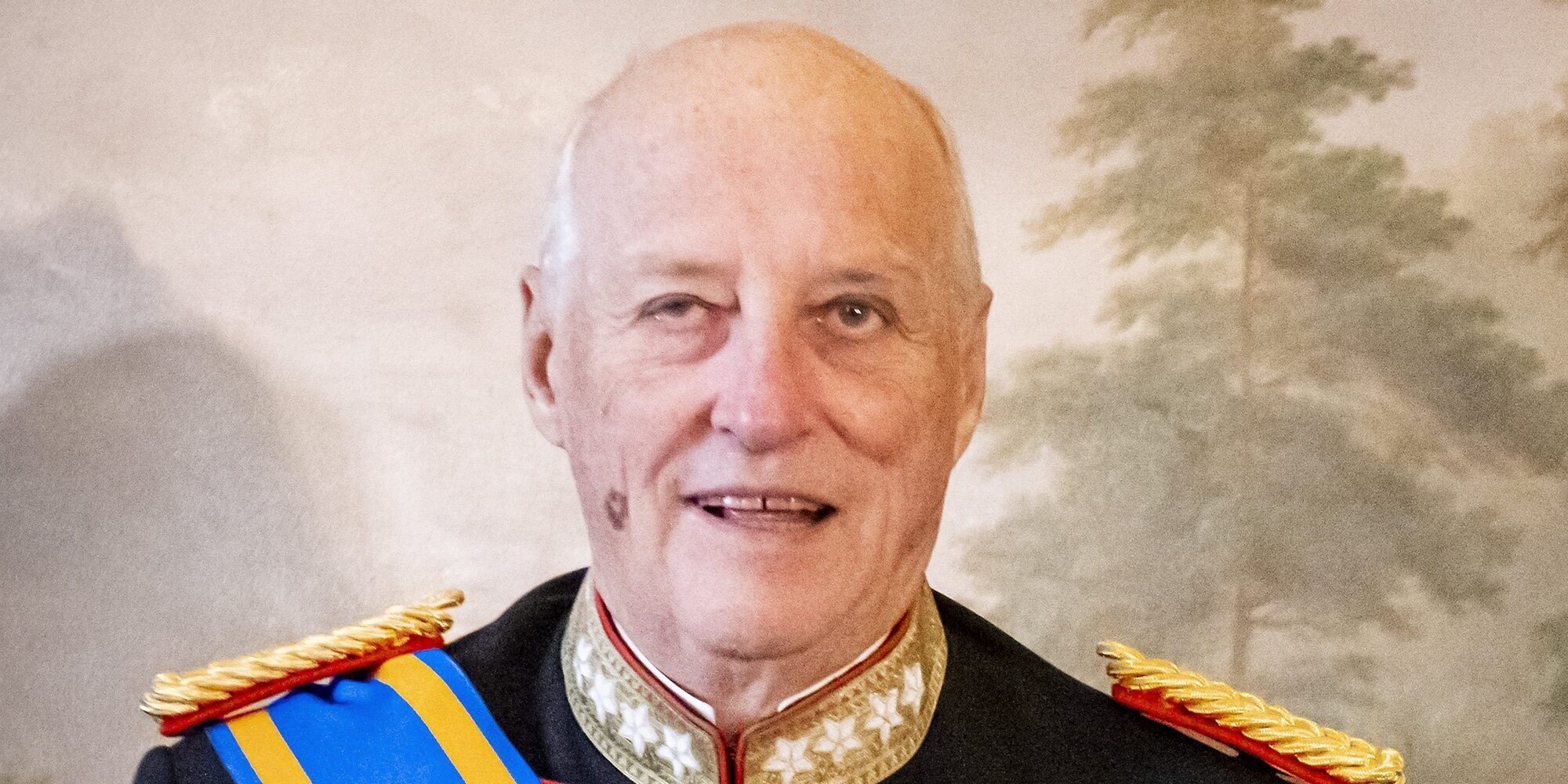 Harald de Noruega recibe el alta después de cuatro días hospitalizado por una infección