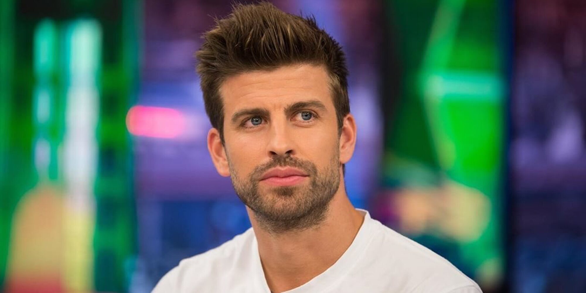 Las imágenes del beso de Gerard Piqué y Clara Chía en público con el que confirman su relación