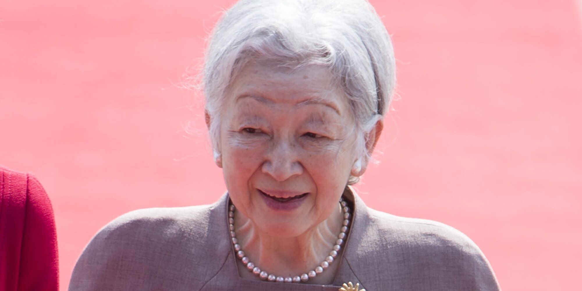 Michiko de Japón, madre del emperador Naruhito, sufre una trombosis venosa profunda