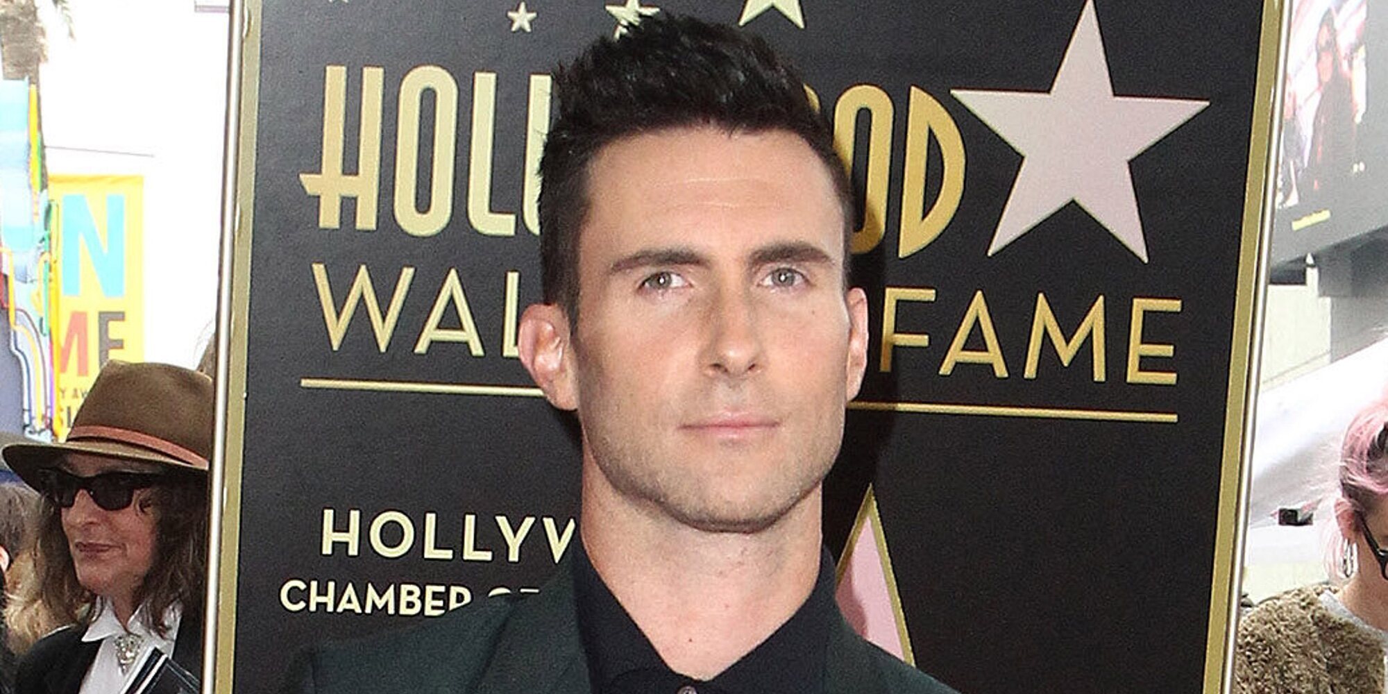 Salen a la luz más acusaciones de infidelidad contra Adam Levine tras su comunicado en Instagram