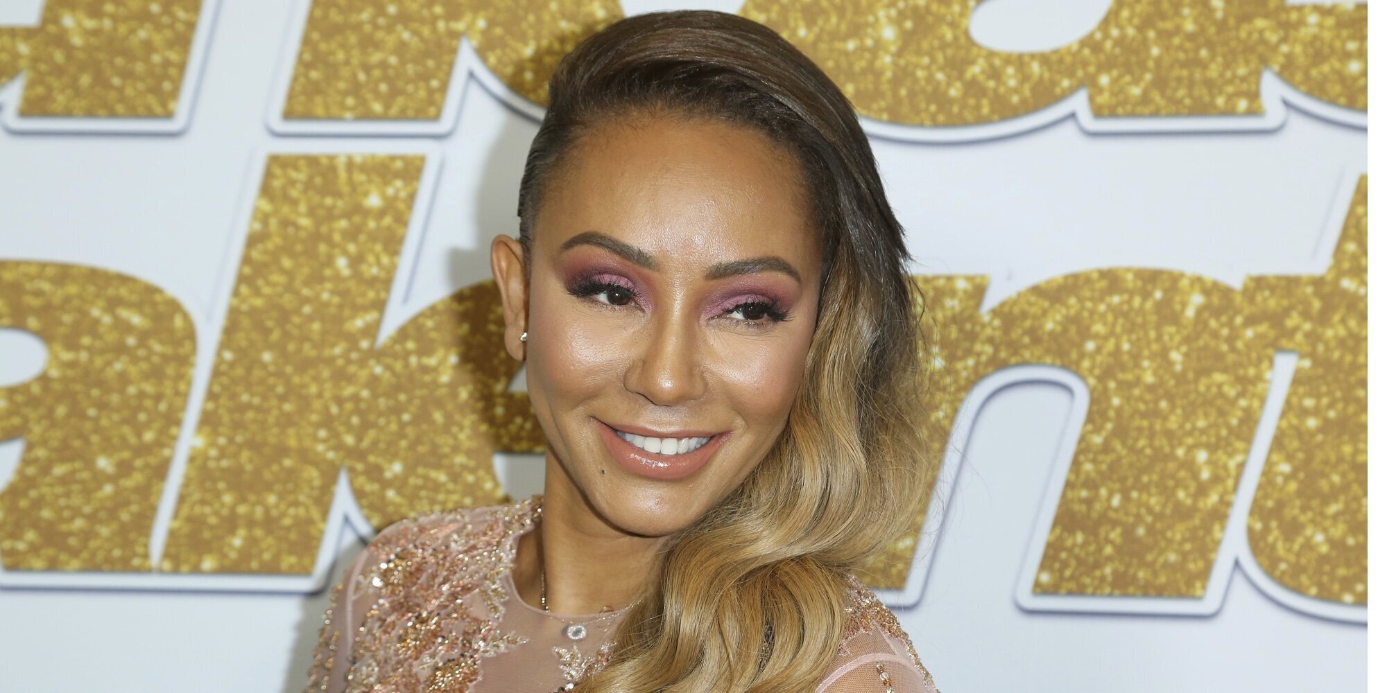 Mel B, de las Spice Girl, se compromete con su pareja con un anillo de 100.000 libras