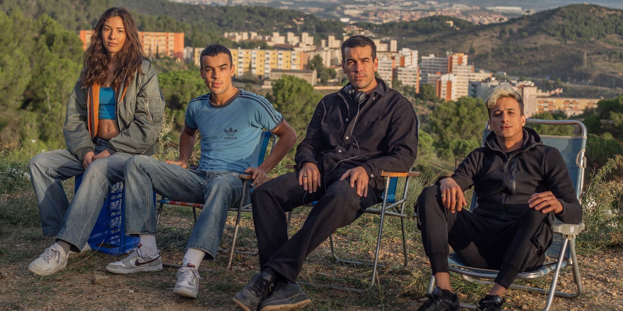 Mario Casas comienza el rodaje de su película debut como director, 'Mi soledad tiene alas', en su barrio de la infancia