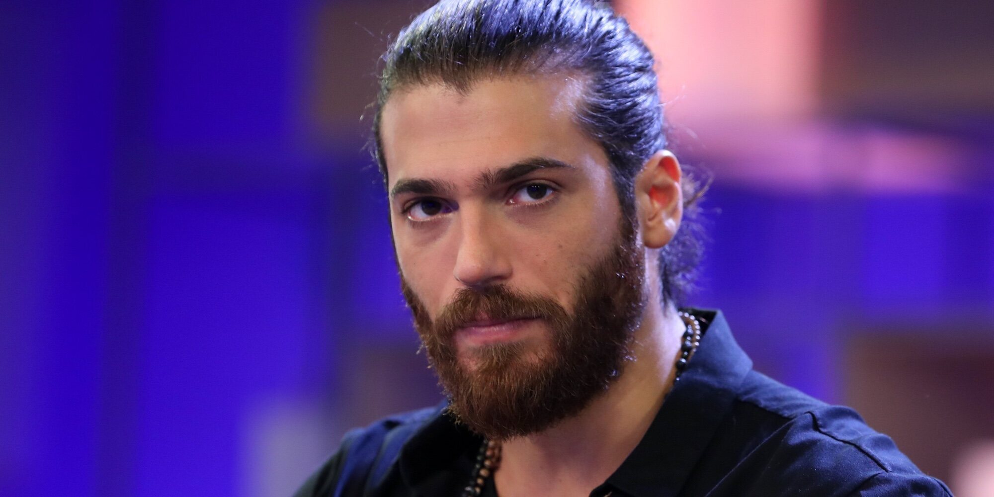 Can Yaman, pillado en un espectáculo de cabaret en Budapest