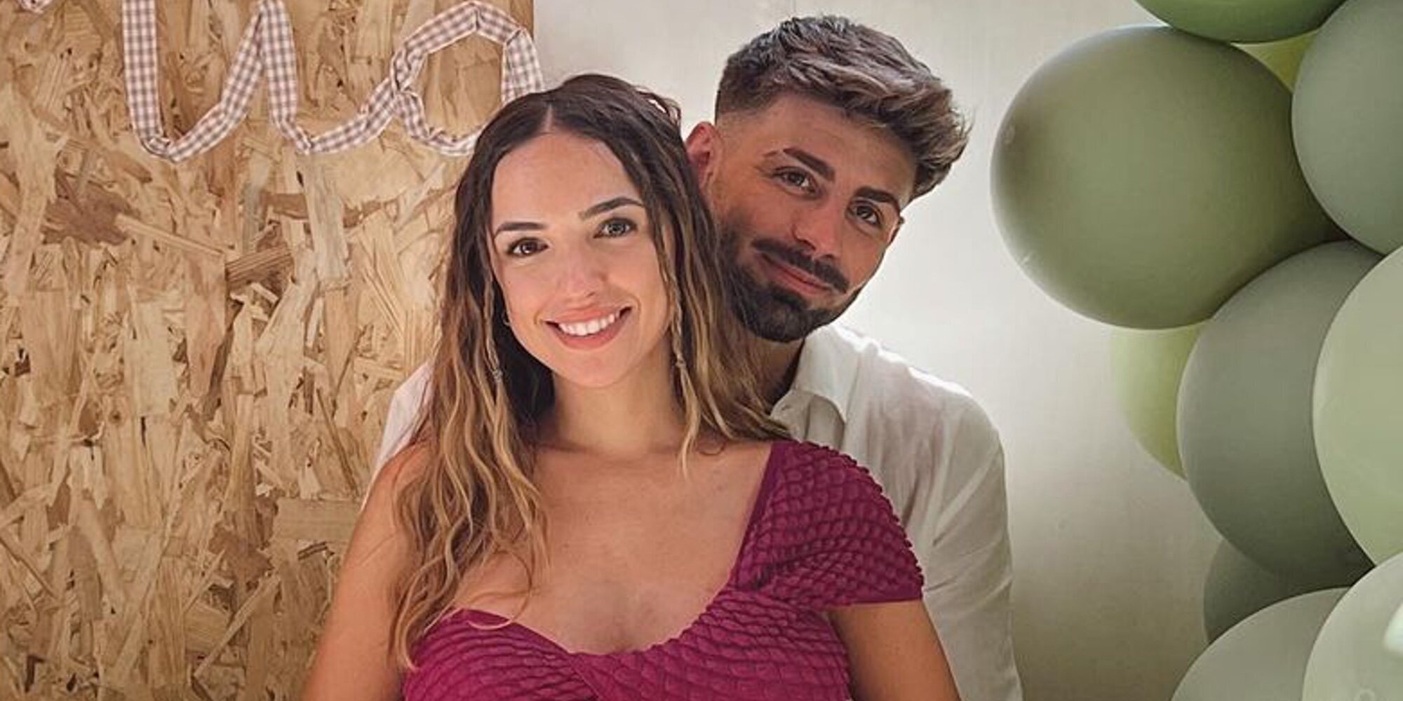 Isaac Torres y Lucía Sánchez se reencuentran junto a su pequeña, Mía, para ver el Mundial