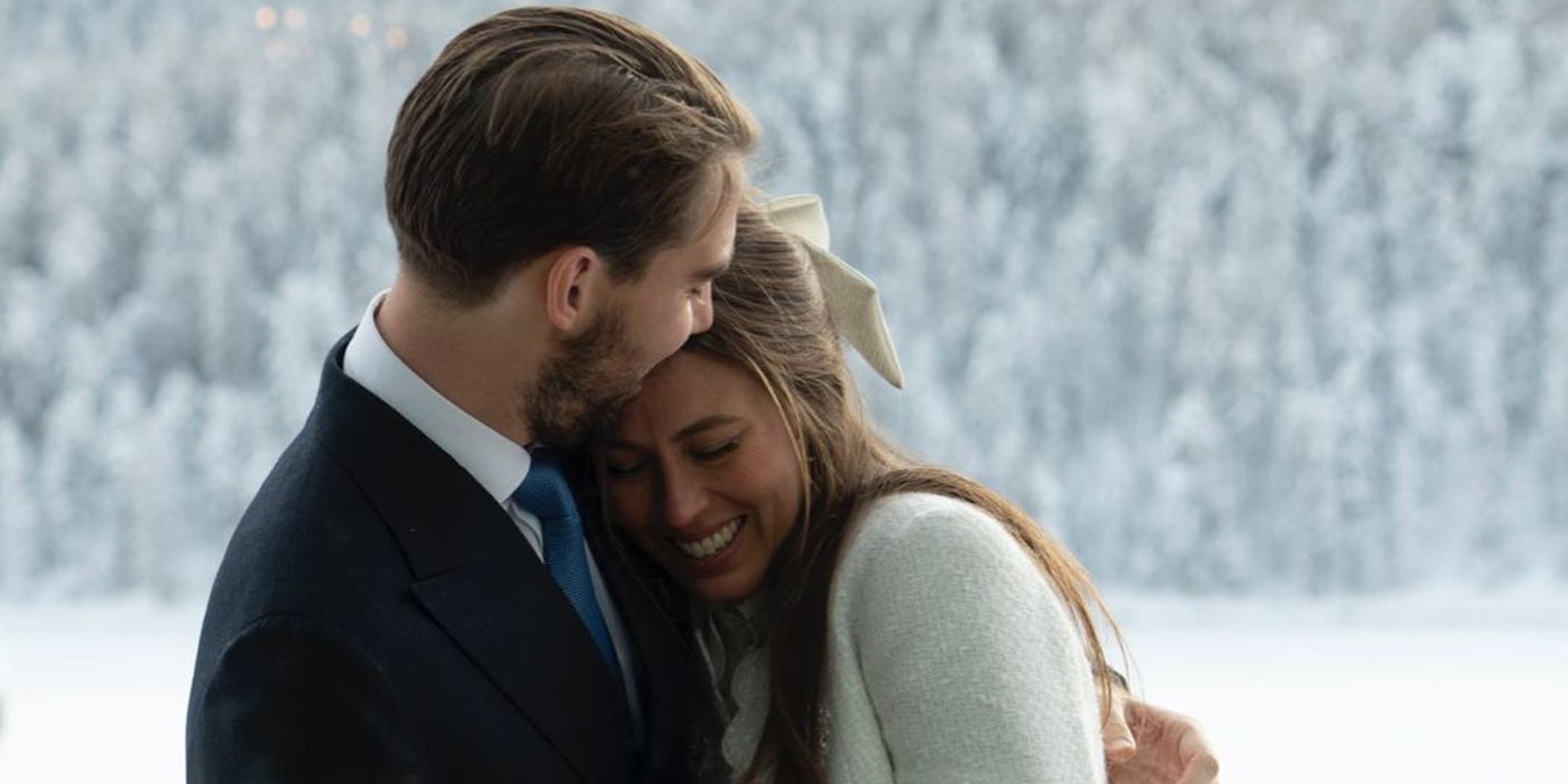 Philippos de Grecia y Nina Flohr celebran su segundo aniversario de boda con una divertida foto de su enlace civil