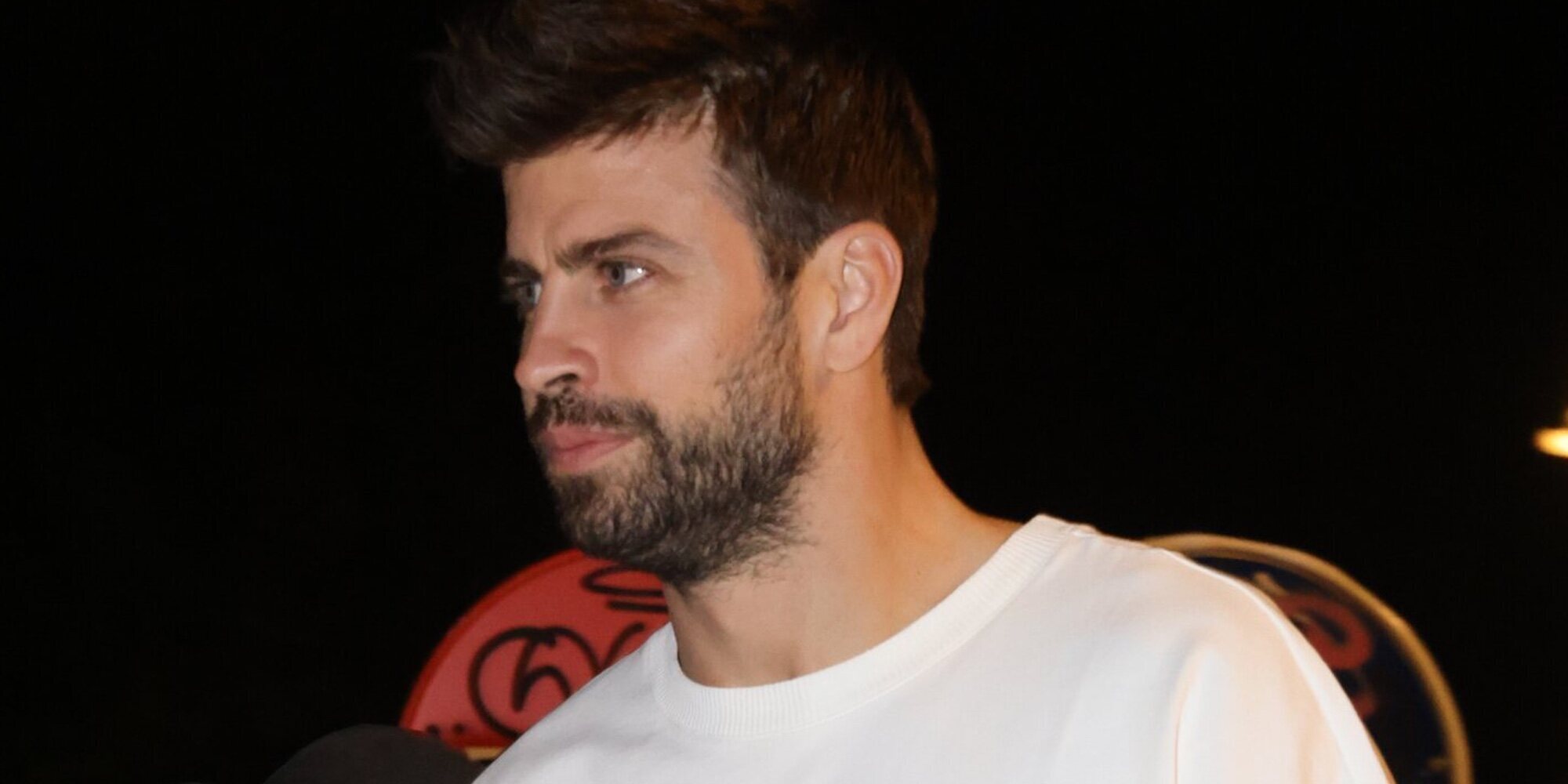 Gerard Piqué y Clara Chía lo dan todo en la fiesta de Navidad de la empresa Kosmos