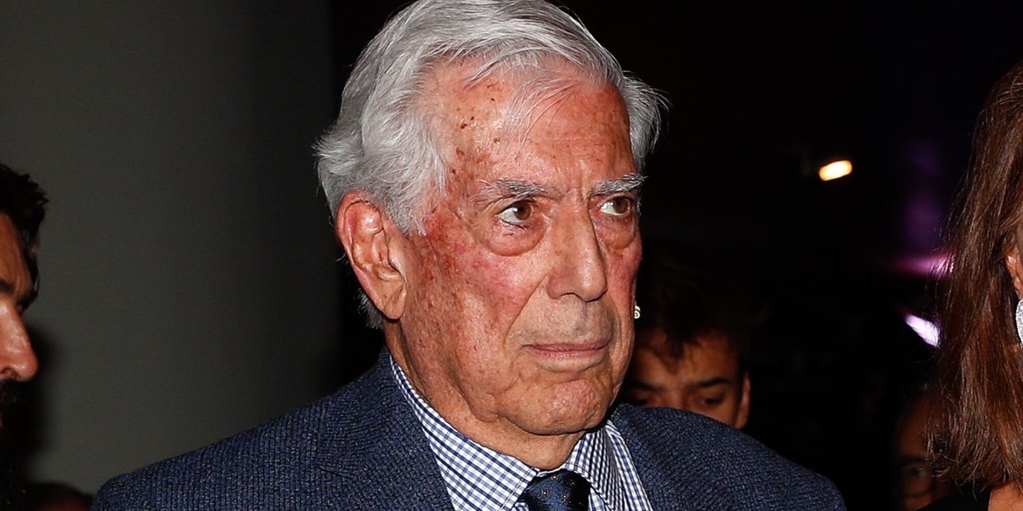 Mario Vargas Llosa 'rompe' con Madrid para celebrar el fin de año tras conocerse su separación de Isabel Preysler