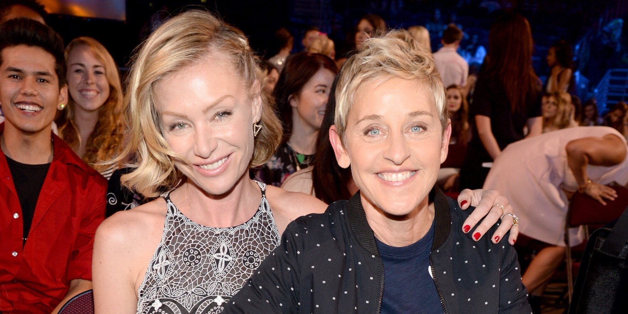 Ellen DeGeneres y Portia de Rossi renuevan sus votos con Kris Jenner de oficiante y Harry y Meghan entre los invitados