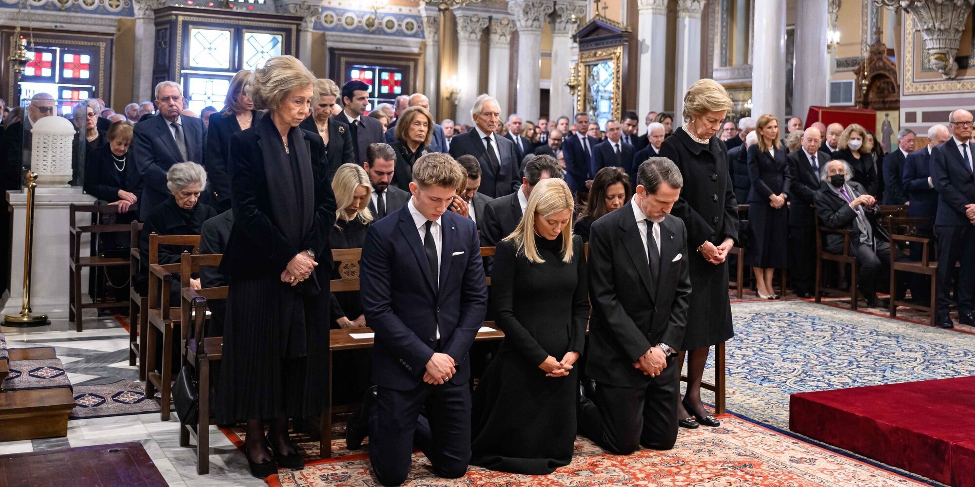 La Reina Sofía y sus hijas, presentes en la misa funeral de Constantino de Grecia en Atenas