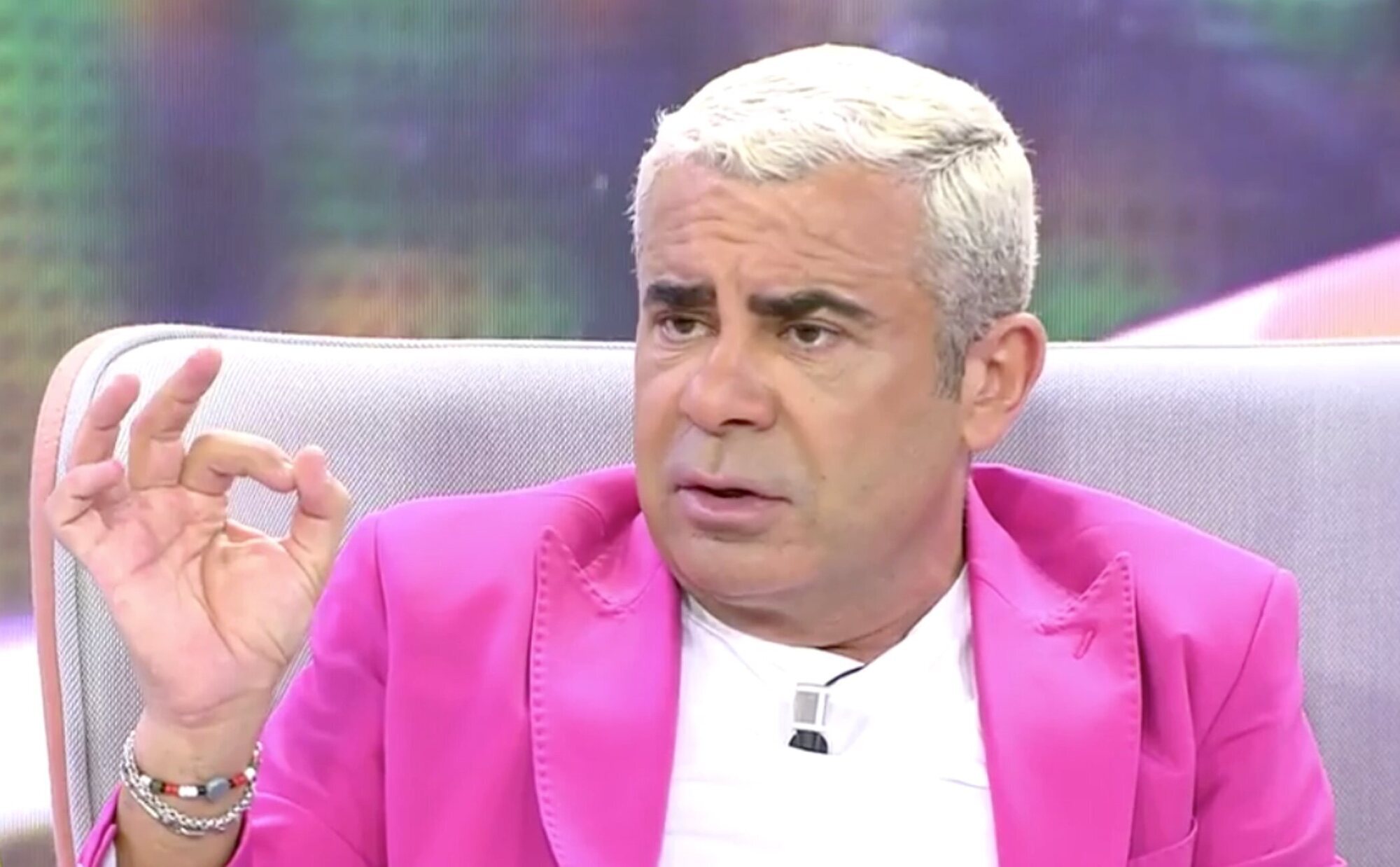 La pullita de Anabel Pantoja a Jorge Javier tras sus críticas en 'Sálvame': "Me está dando mucha caña"