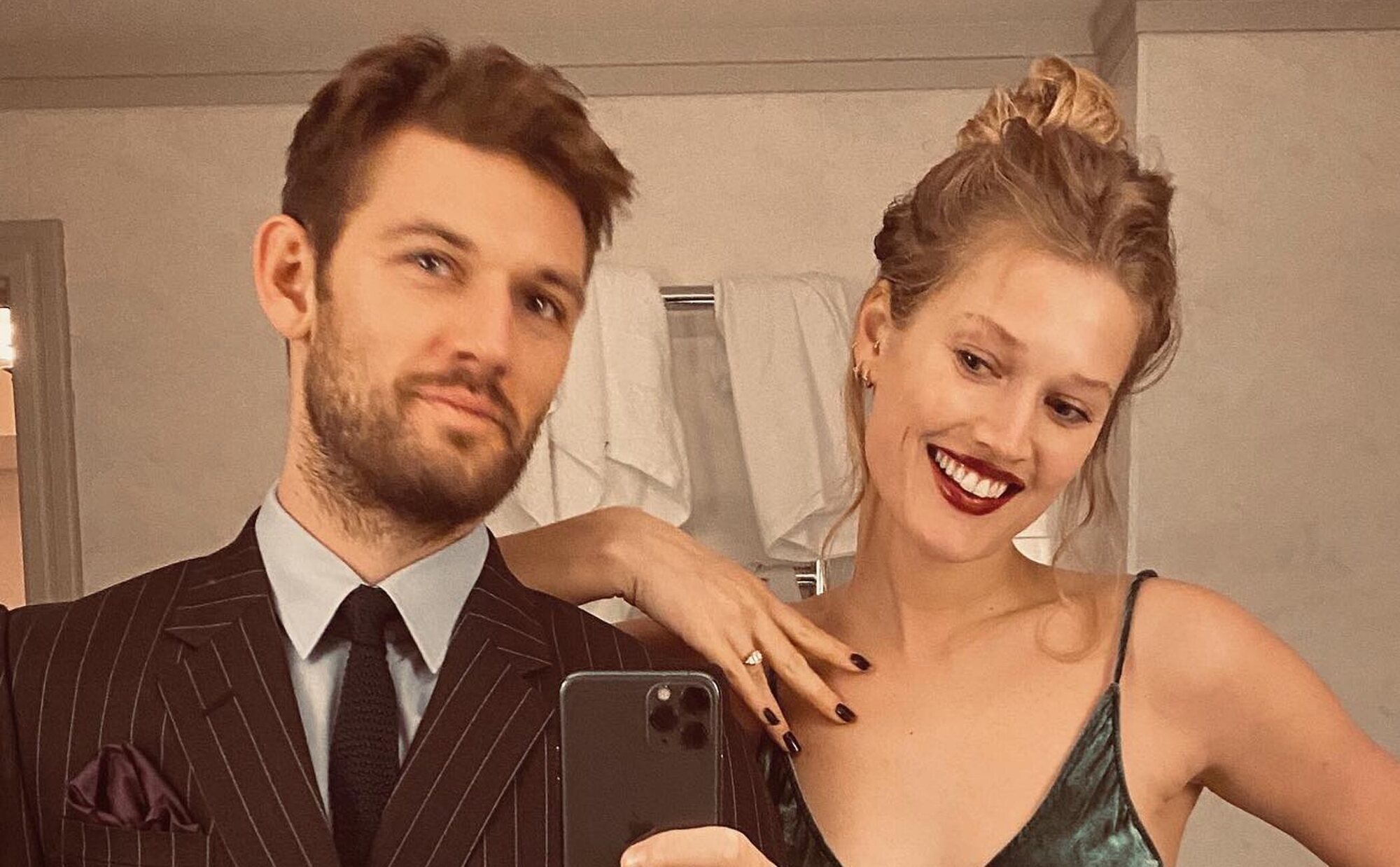 Toni Garrn anuncia su divorcio con Alex Pettyfer tras dos años casados y una hija en común