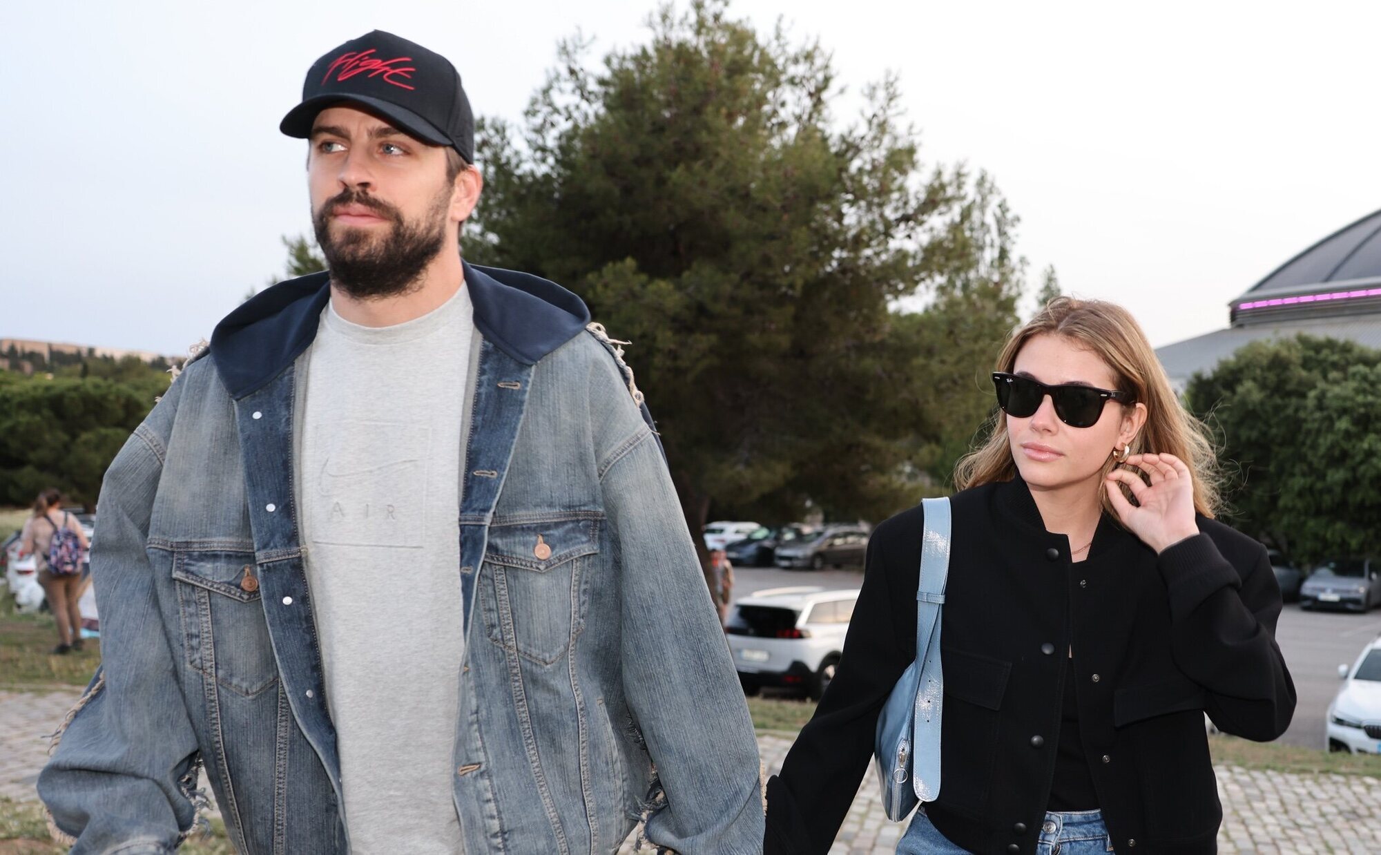 Gerard Piqué repite con Clara Chía el plan que hizo en 2016 con Shakira yendo a un concierto de Coldplay