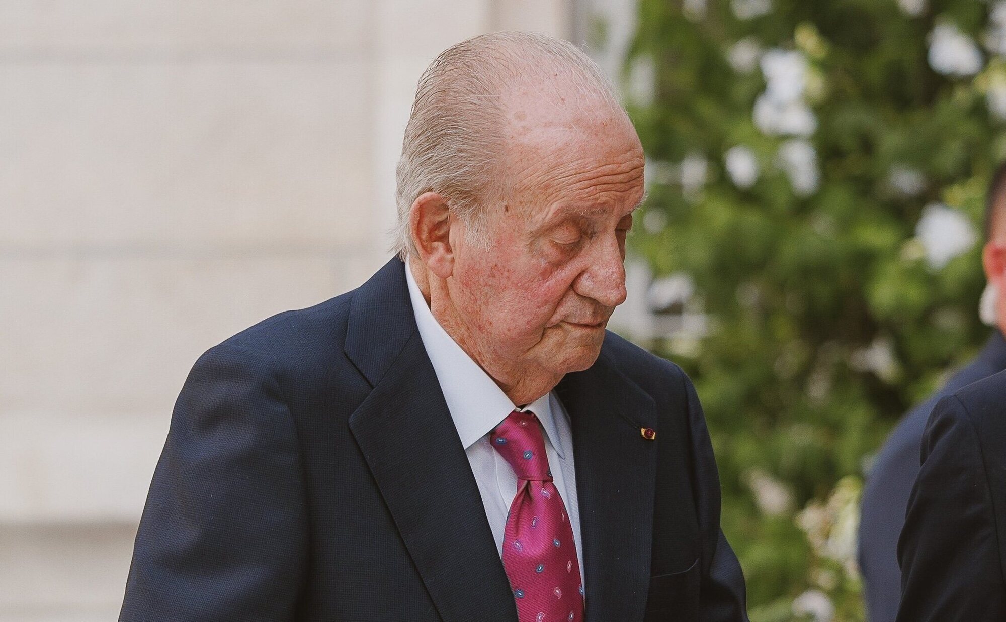 Se desvela el contenido del maletín que el ayudante del Rey Juan Carlos siempre lleva