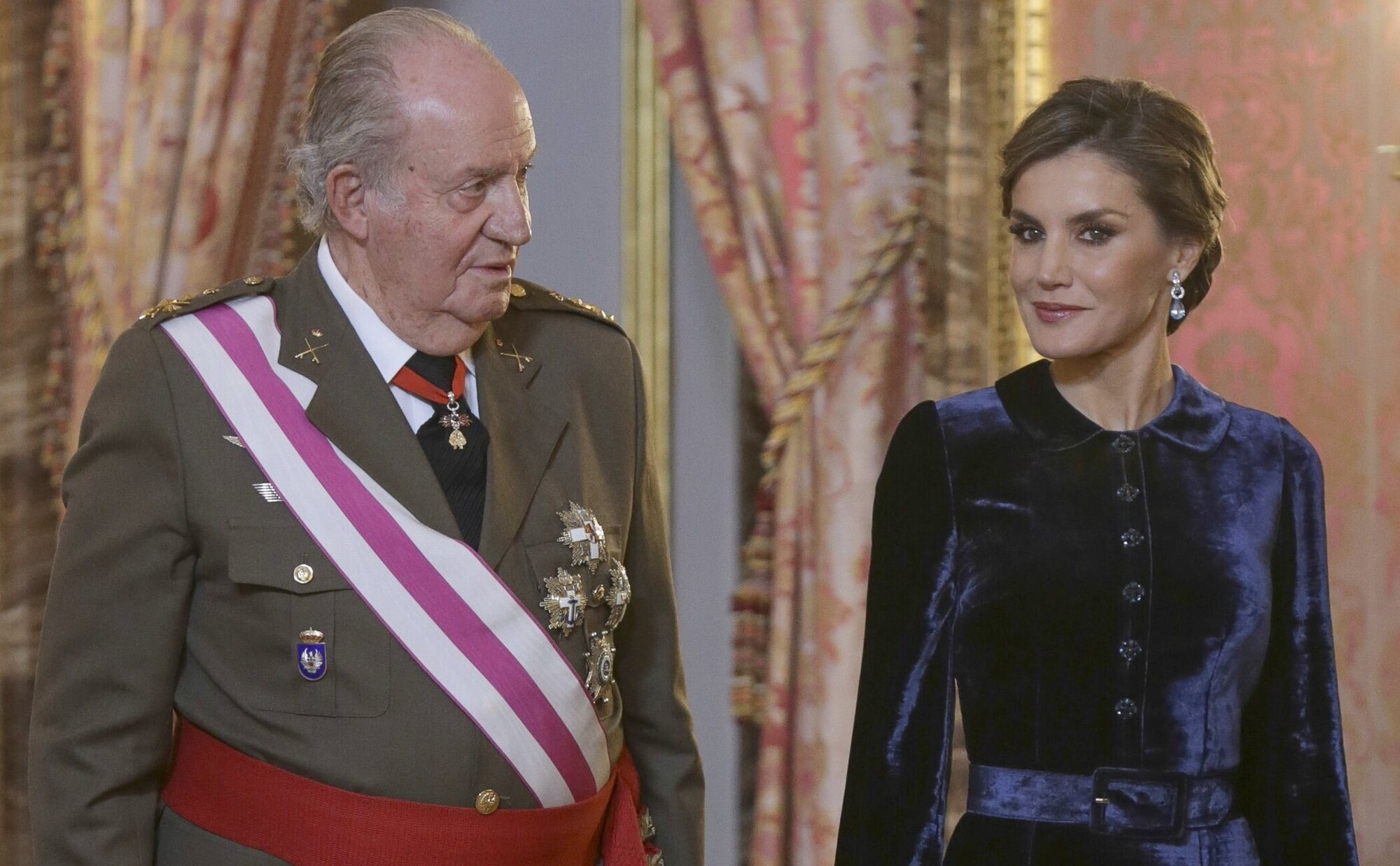 La frase que repite la Reina Letizia para distanciarse del Rey Juan Carlos y sus escándalos