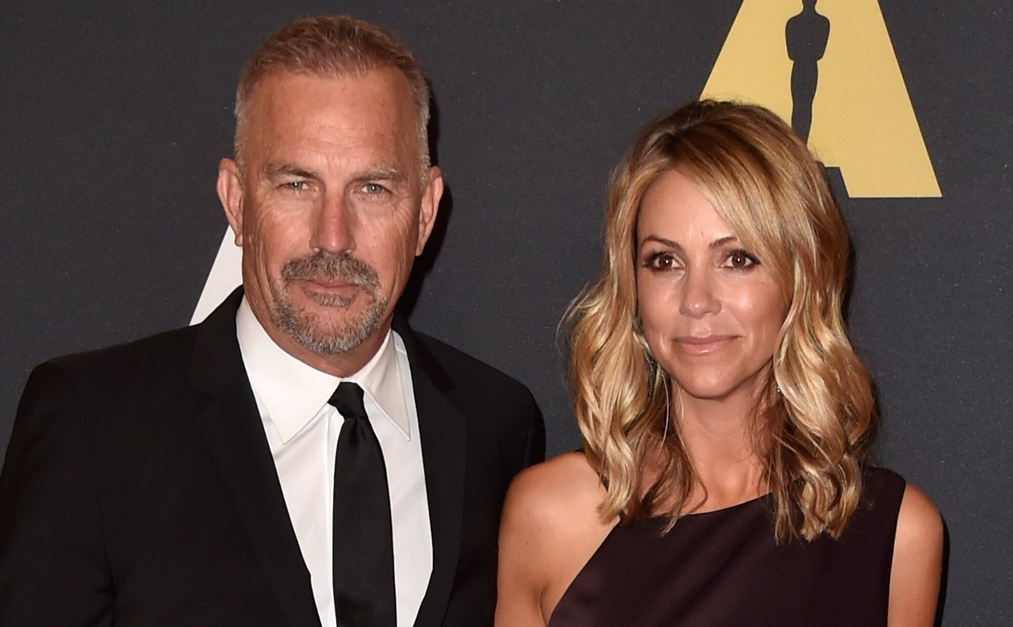 Kevin Costner cuenta que su exmujer Christine Baumgartner se niega a irse de su casa tras su divorcio