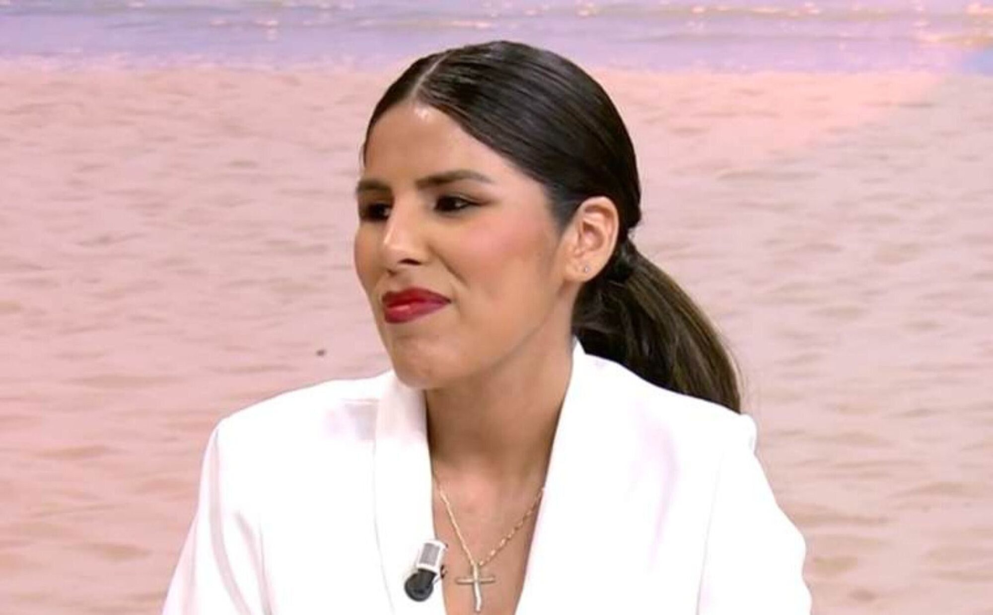 Isa Pantoja revela en el 'Deluxe' lo que su madre piensa de Raquel Bollo: "Ella lo ve todo"