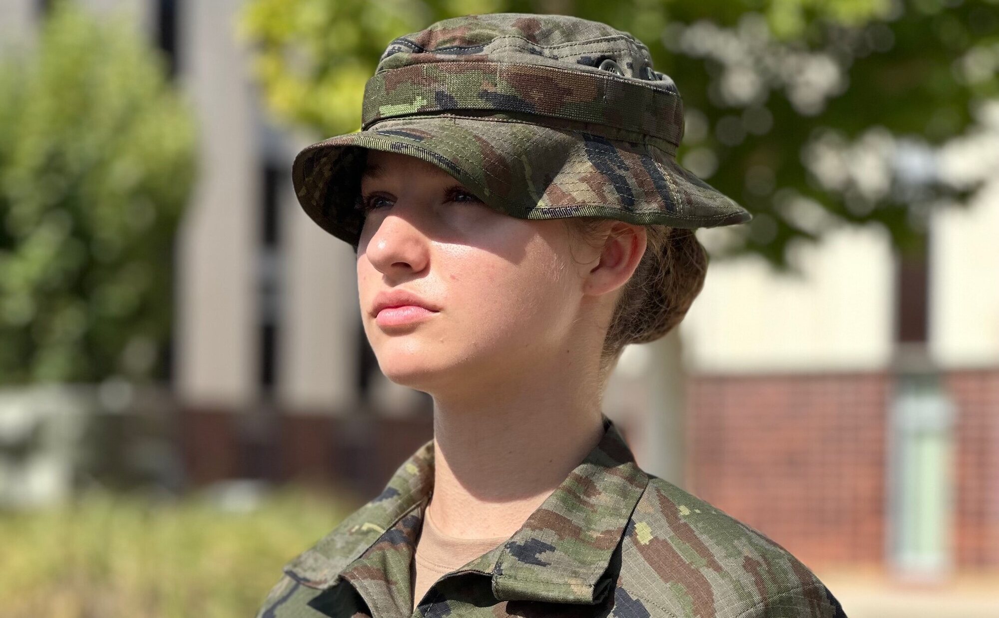 Primeras imágenes de la Princesa Leonor con uniforme militar en la Academia de Zaragoza