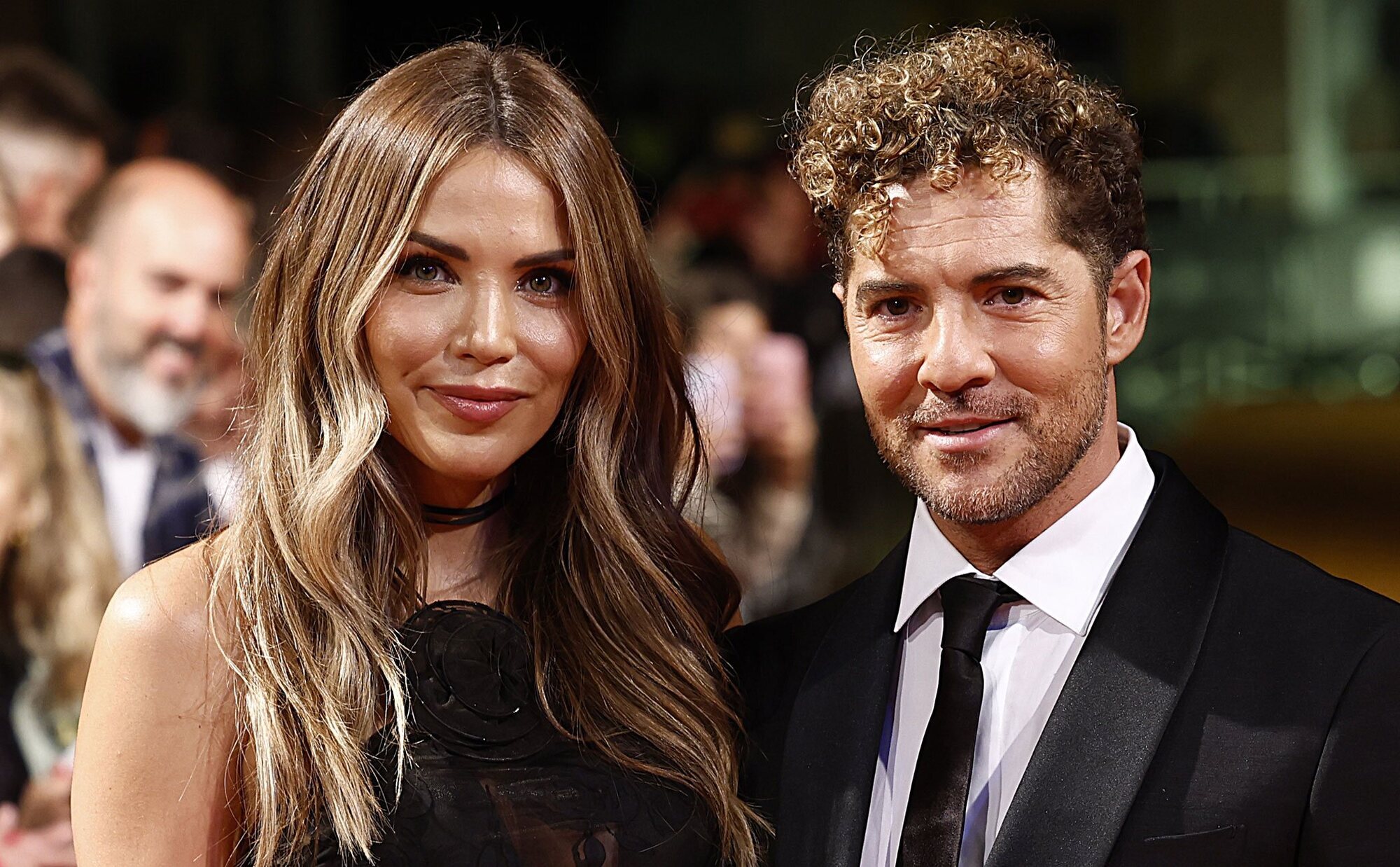 David Bisbal, muy cómplice con Rosanna Zanetti en la presentación de su documental en el FesTVal 2023