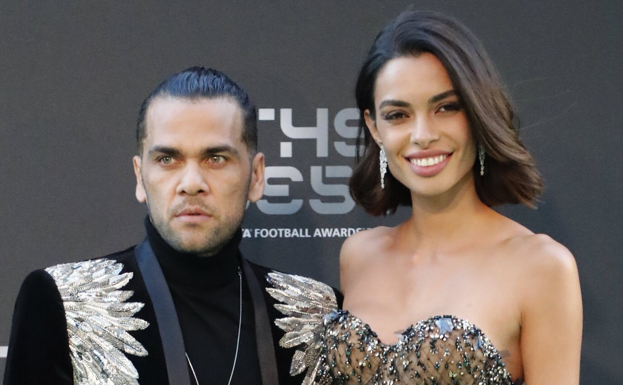 Joana Sanz aclara si ha decidido no divorciarse de Dani Alves tras publicar una carta de amor que este le envió desde prisión