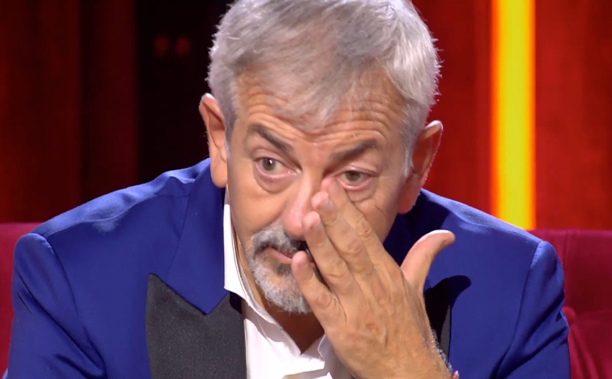 Carlos Sobera rompe a llorar tras ver el vídeo de Aless Lequio cuando era niño: "Yo este programa voy a dejar de hacerlo"