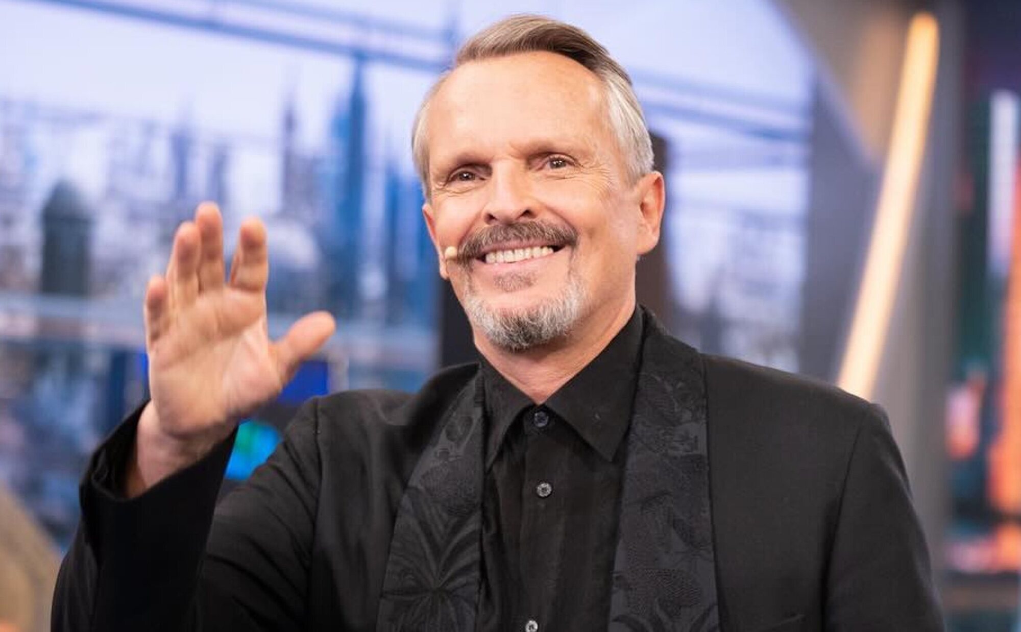 Miguel Bosé cuenta cómo fue asaltado con sus hijos: "El jefe del comando era mi fan y me pidió un selfie"