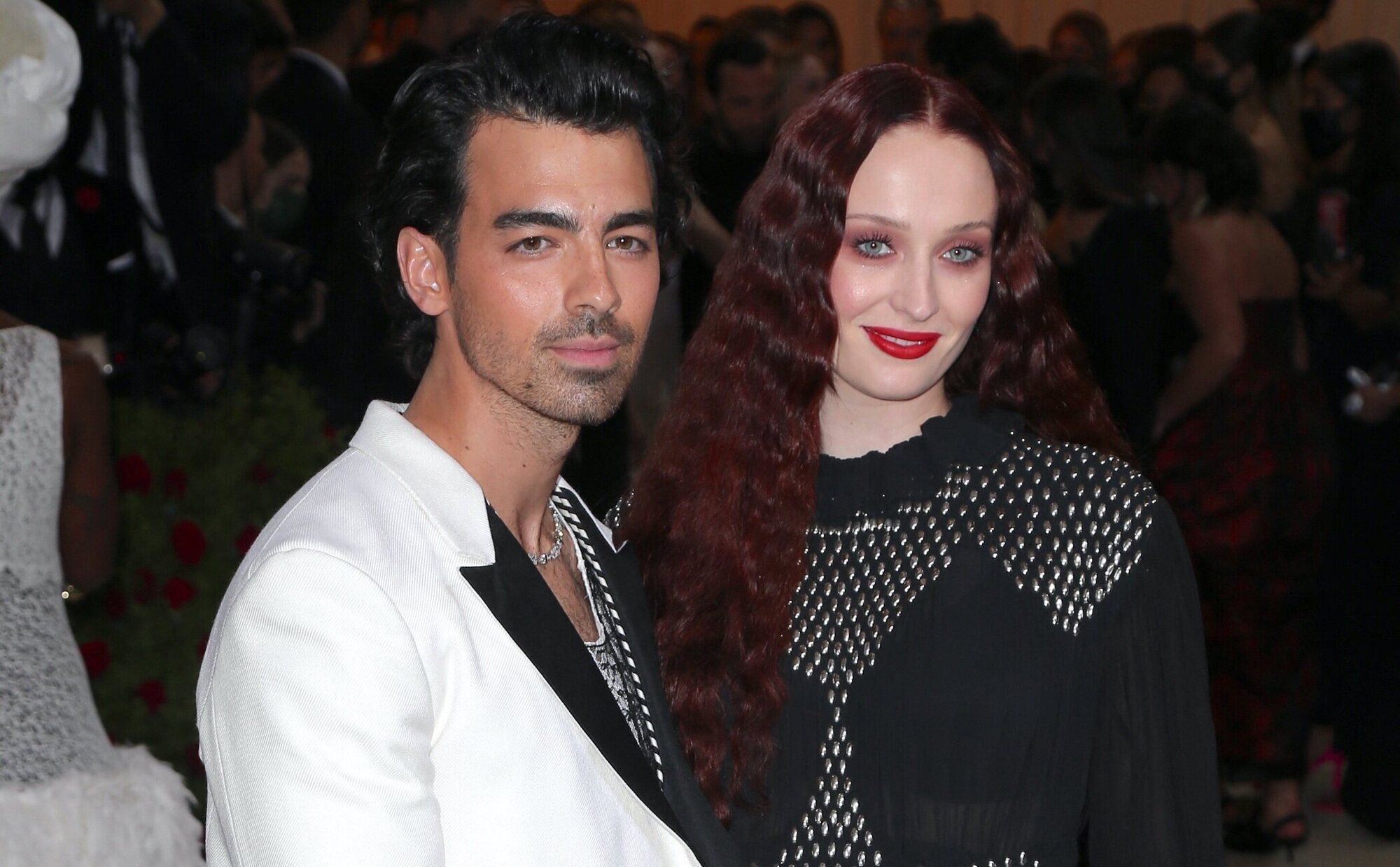 Joe Jonas y Sophie Turner llegan a un acuerdo temporal con la custodia de sus hijas