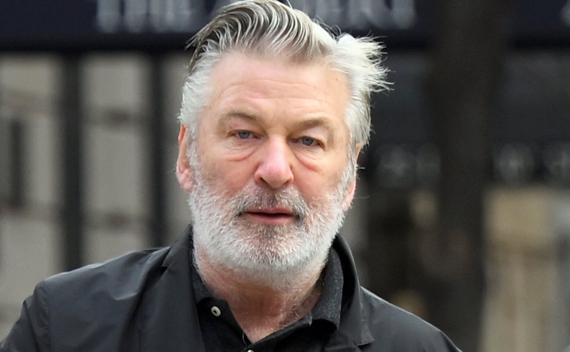 Se reabre el caso del homicidio accidental cometido por Alec Baldwin y podría ir a prisión