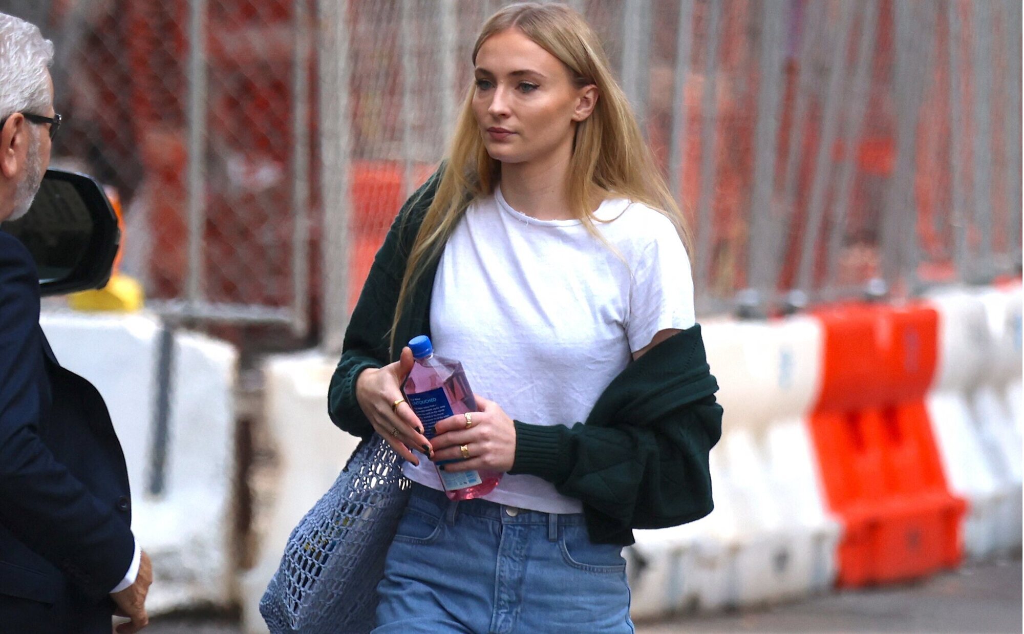 Sophie Turner y Peregrine Pearson, ex de Olympia de Grecia, pillados besándose