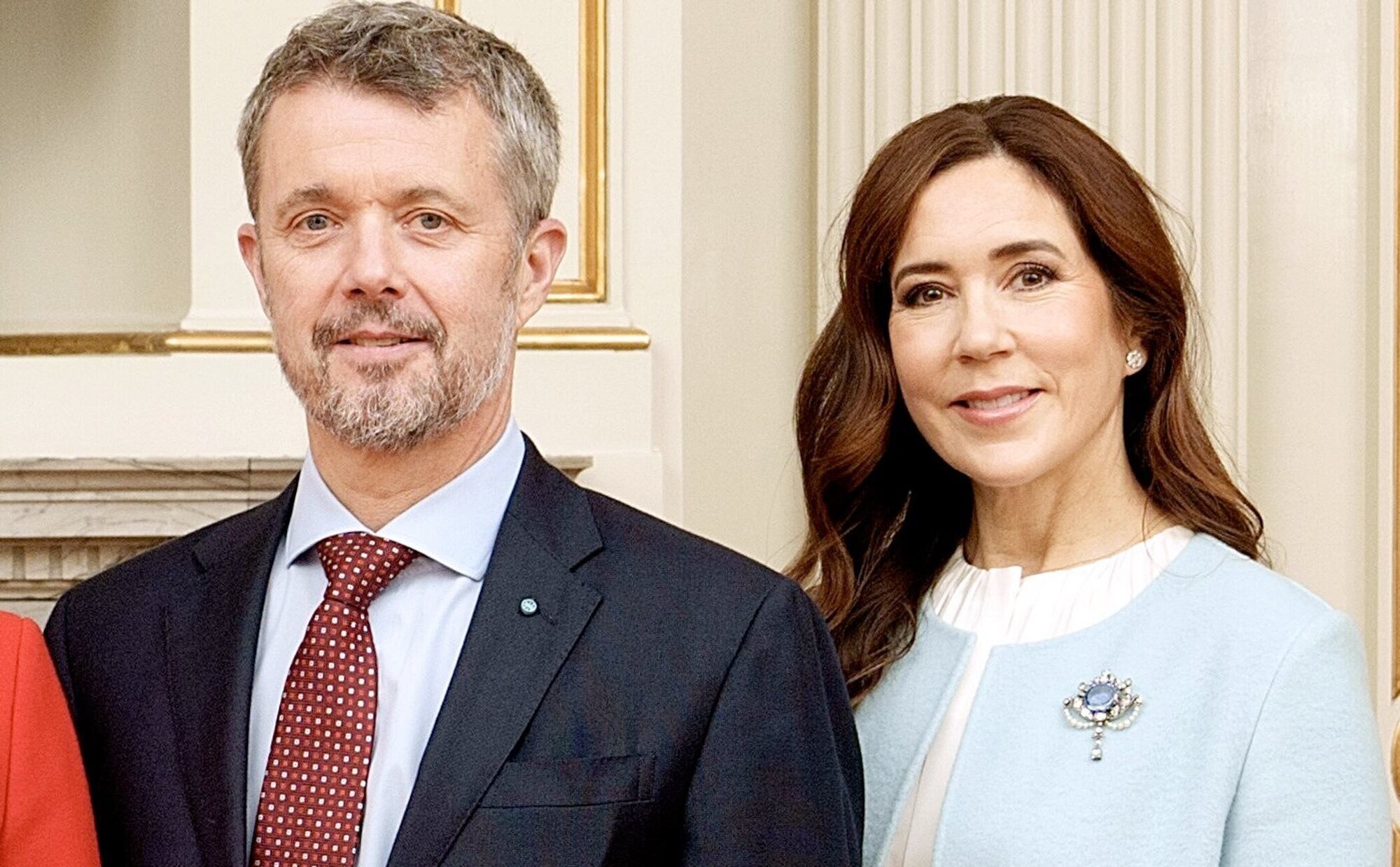 La declaración de intenciones de Federico y Mary de Dinamarca al aparecer juntos en el gran paso de su hijo Christian