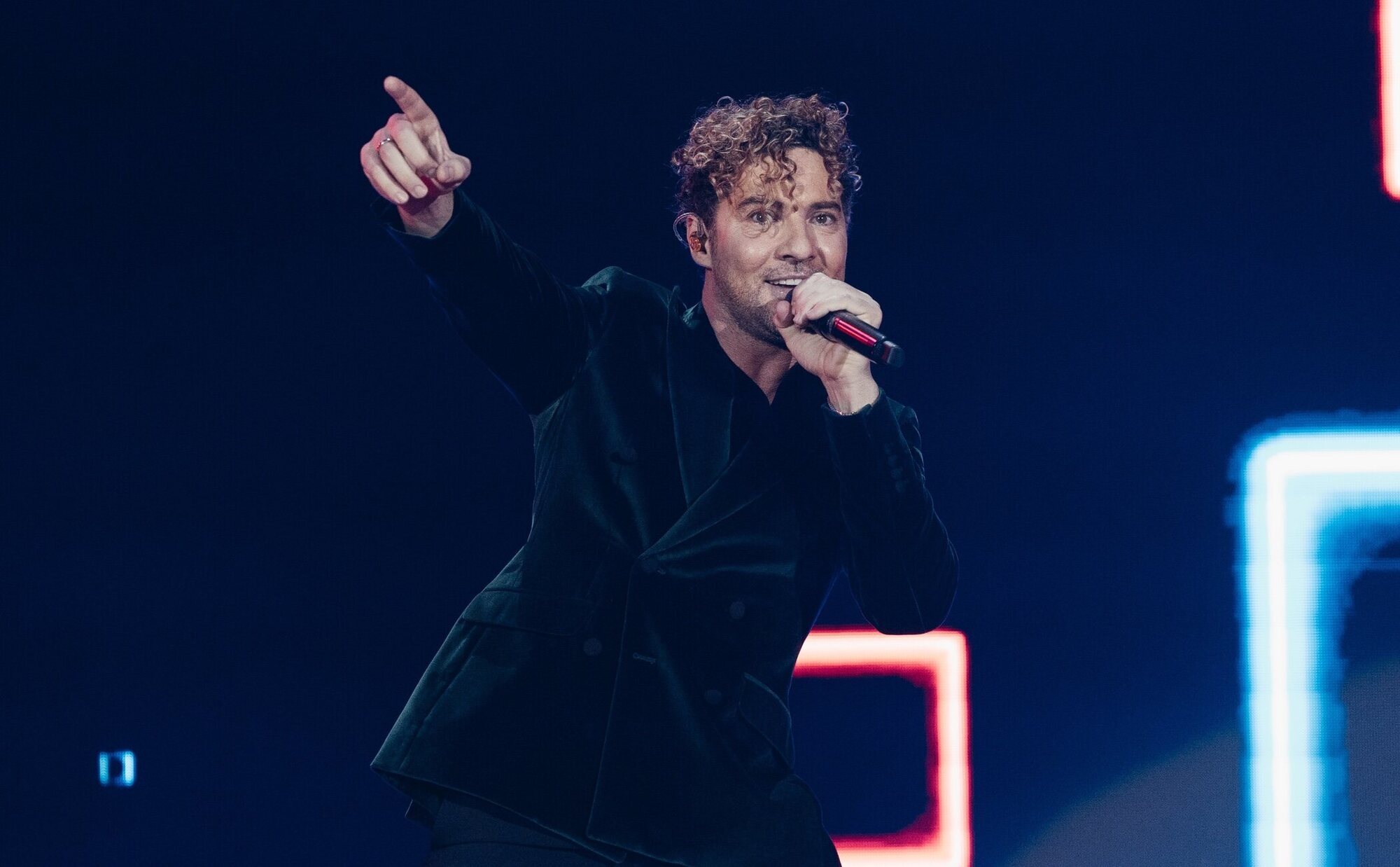 David Bisbal termina su gira Me siento vivo con el Wizink Center entregado a sus clásicos de hoy, ayer y siempre