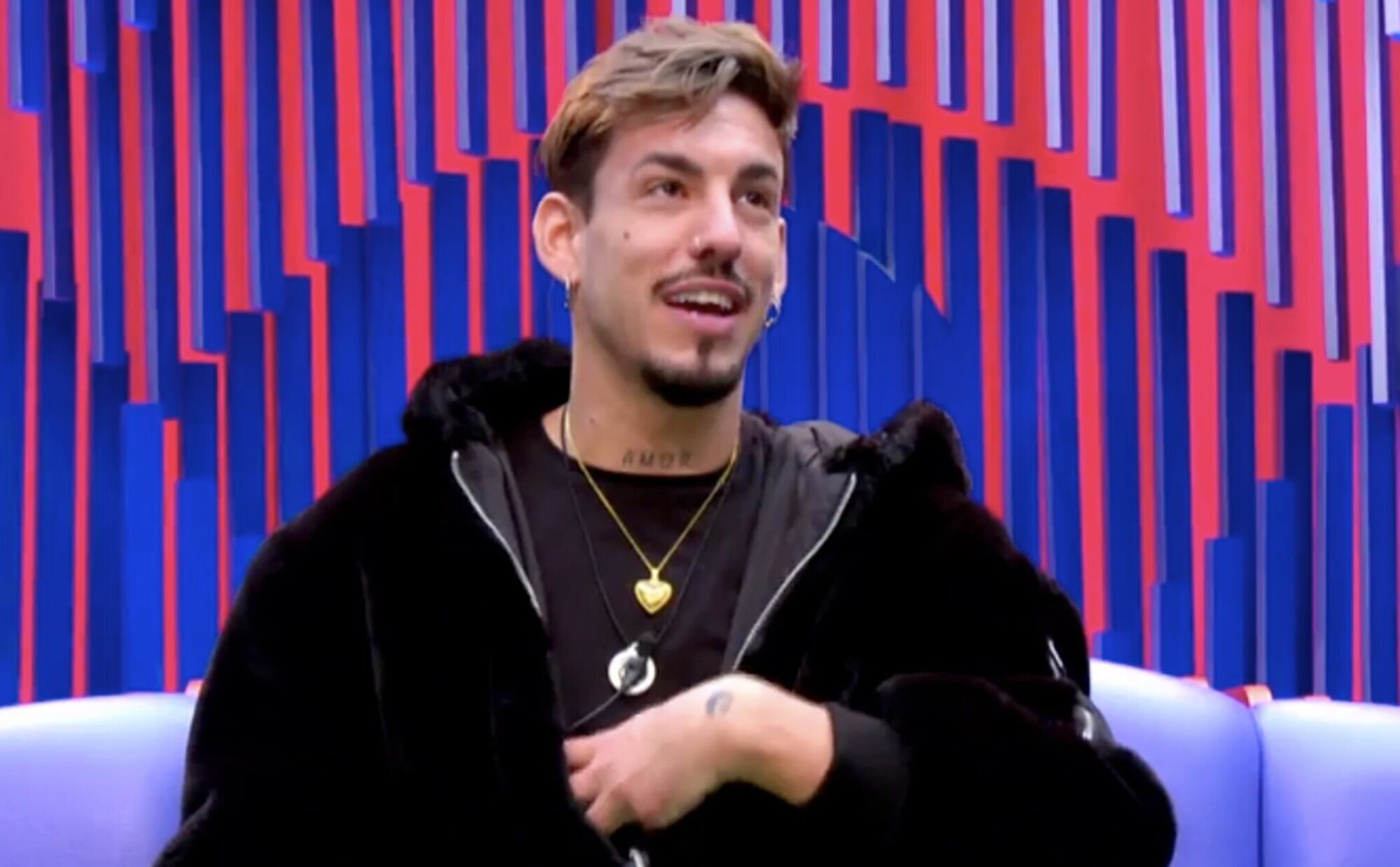 Luitingo reacciona a los gritos del exterior y habla en directo con Jessica Bueno en 'GH VIP 8'