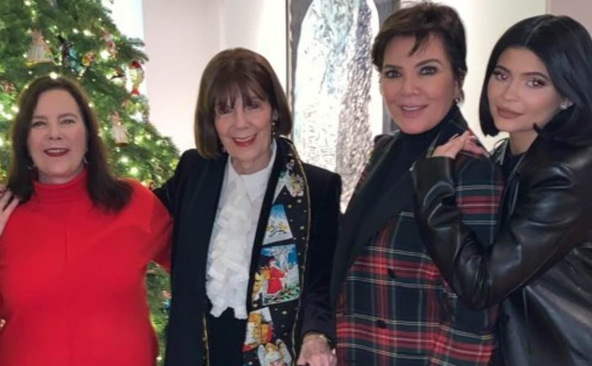 Muere inesperadamente Karen, la polémica hermana de Kris Jenner repudiada del clan Kardashian-Jenner