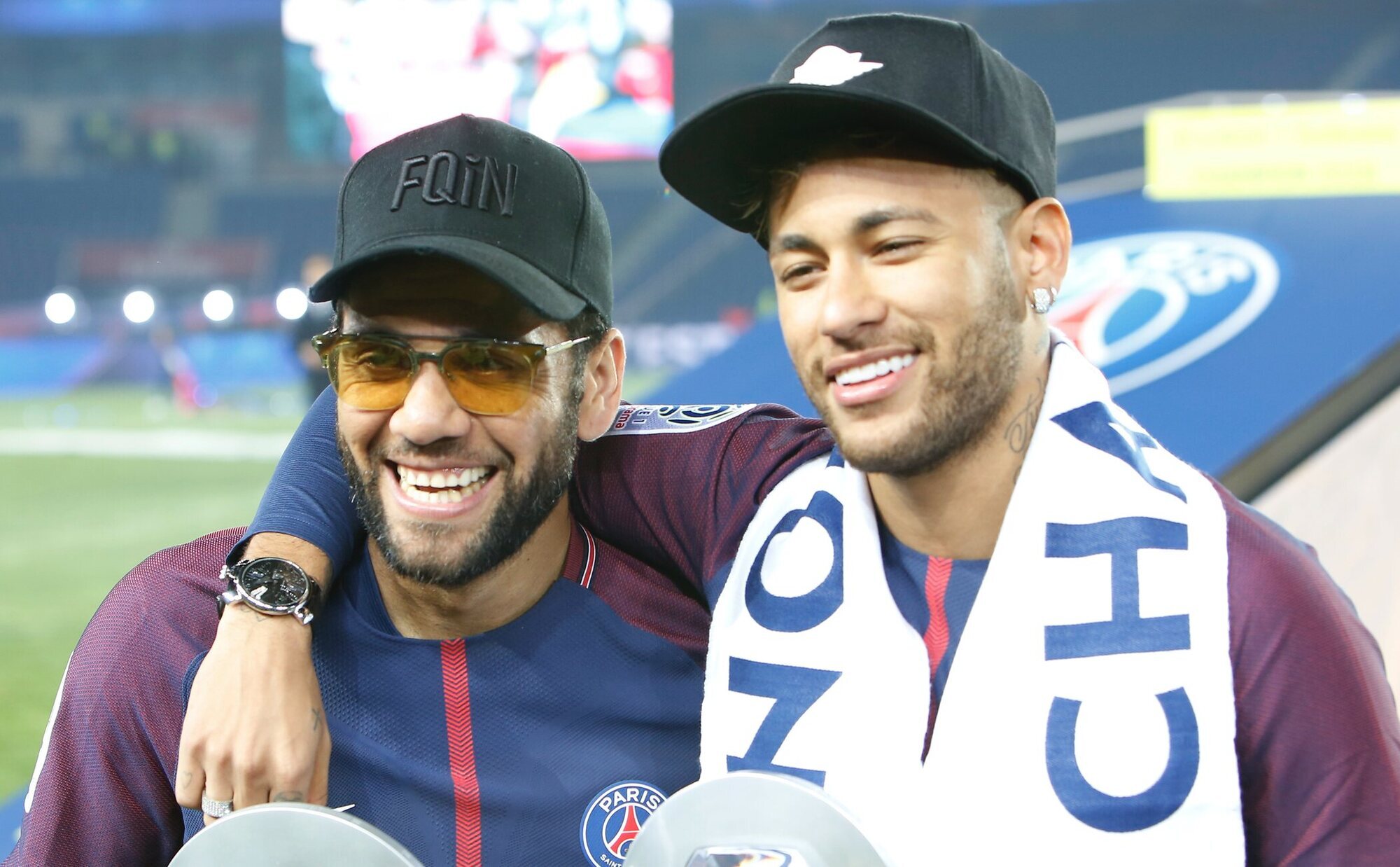 Los Neymar no ayudarán a Dani Alves a pagar su fianza y este todavía sigue en prisión: "Para nosotros el asunto se acabó"