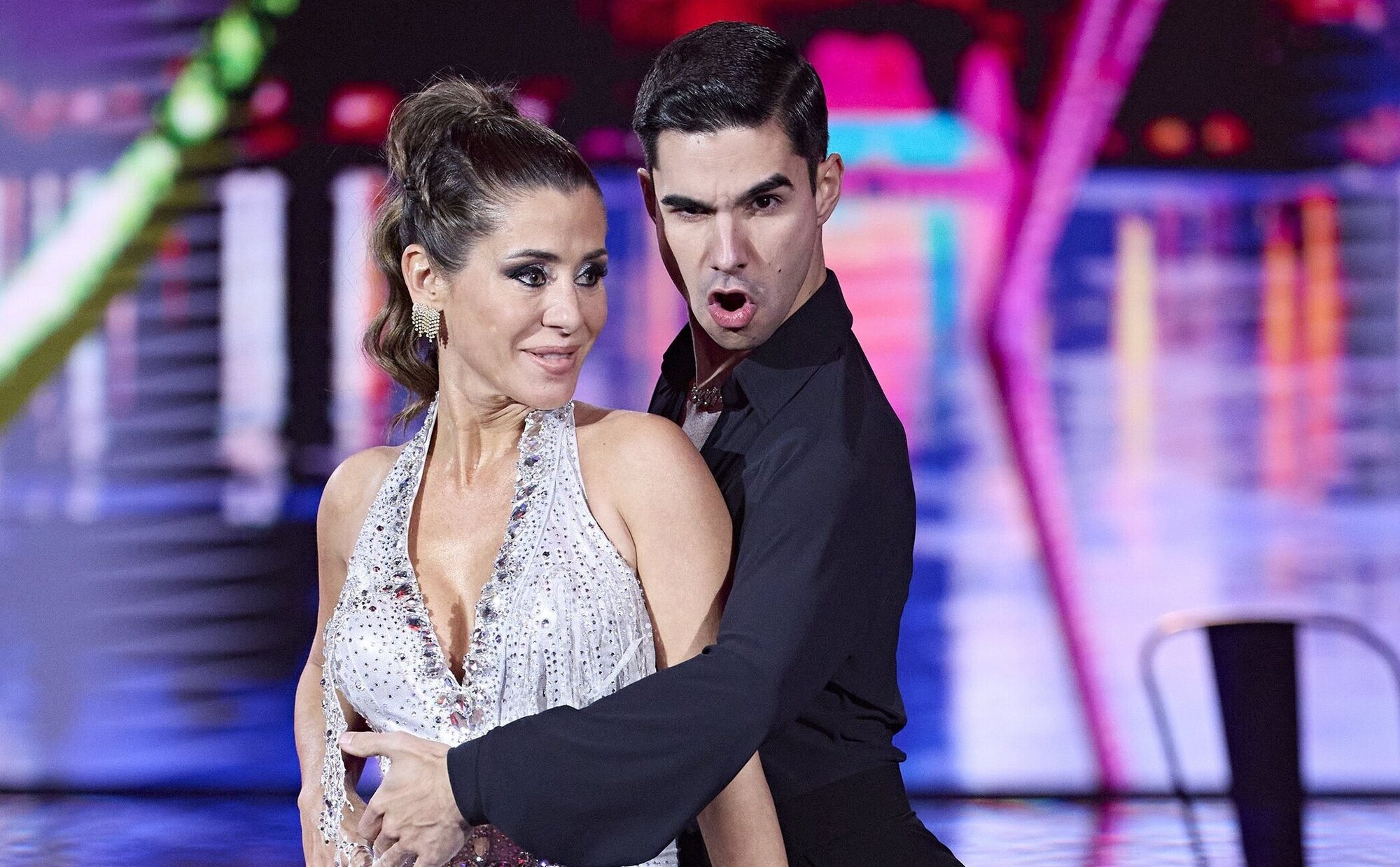 Adrián Esperón, bailarín de Elena Tablada en 'Bailando con las estrellas', se pronuncia sobre su complicado final