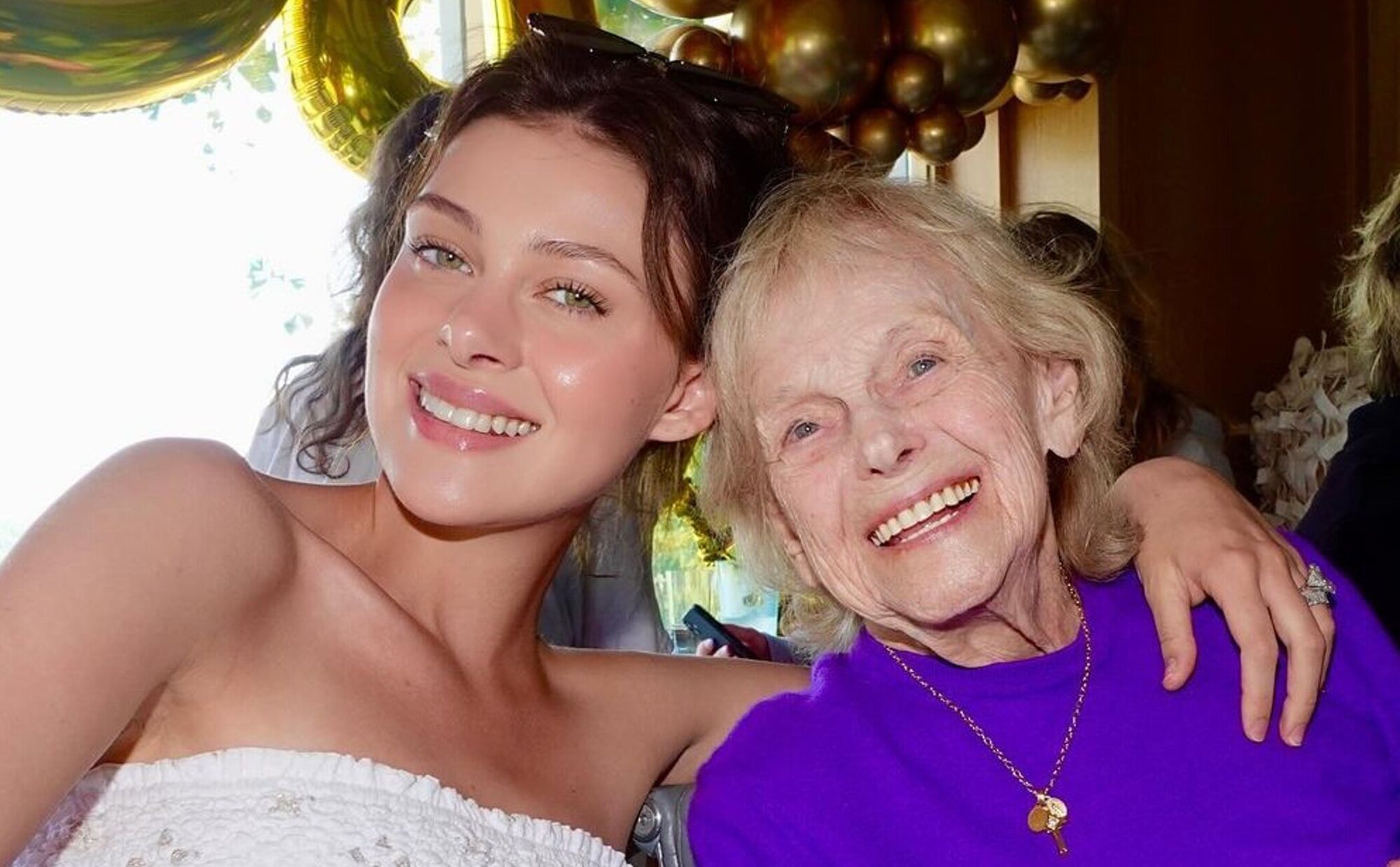 Muere la abuela de Nicola Peltz y los Beckham se vuelcan en ella