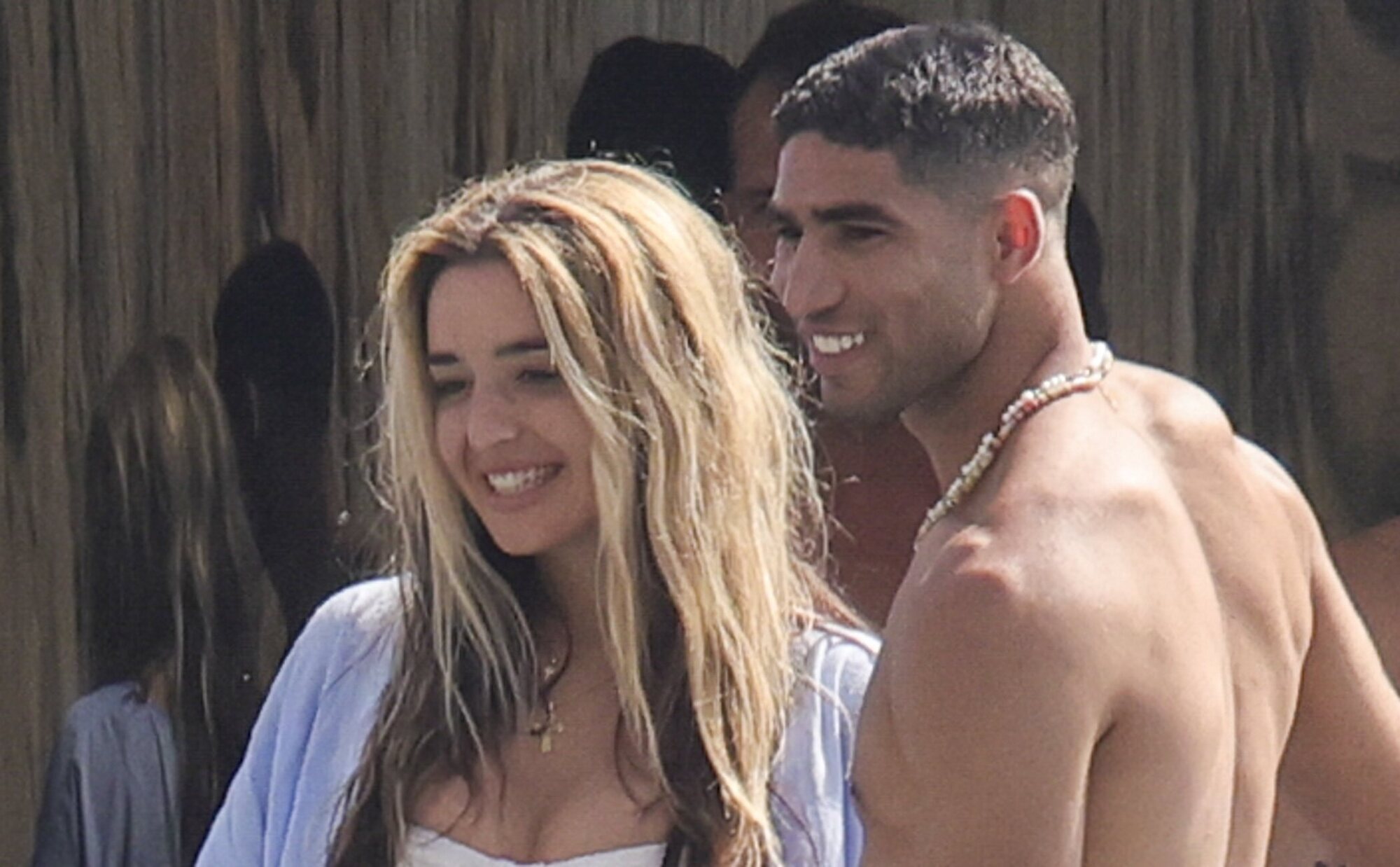 La inesperada amistad de Lola Índigo y Achraf Hakimi: juntos de vacaciones en Ibiza