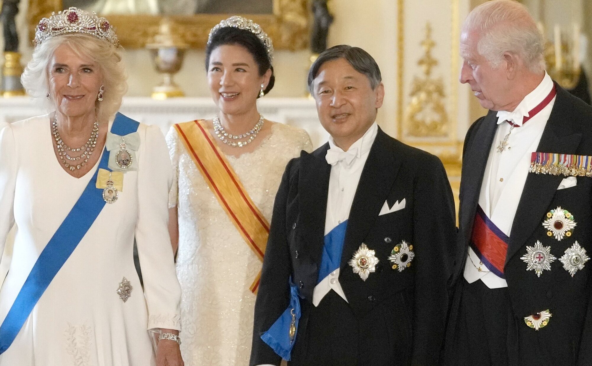 El inesperado miembro de la Familia Real Británica que asistió a la cena de gala a los Emperadores de Japón