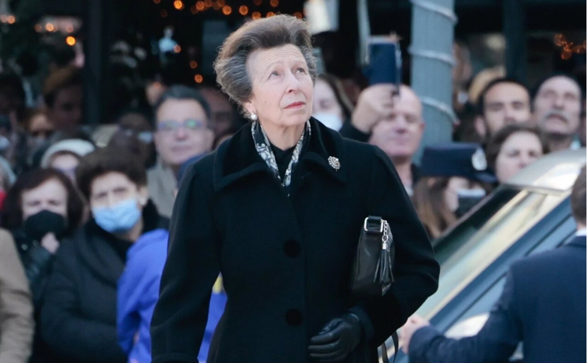 La Princesa Ana recibe el alta hospitalaria cinco días después de su ingreso por una conmoción cerebral