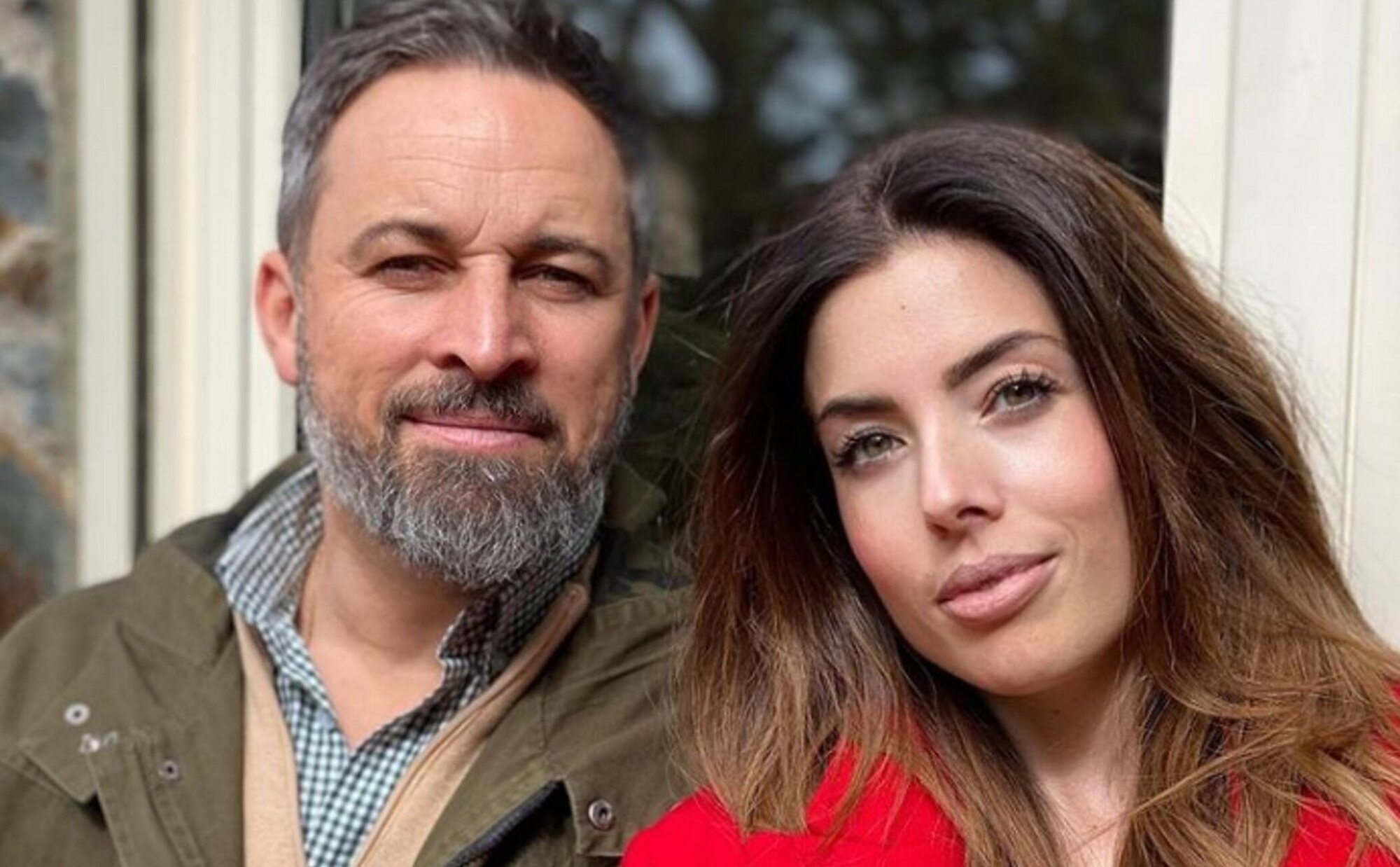 Santiago Abascal y Lidia Bedman, padres de su tercer hijo en común